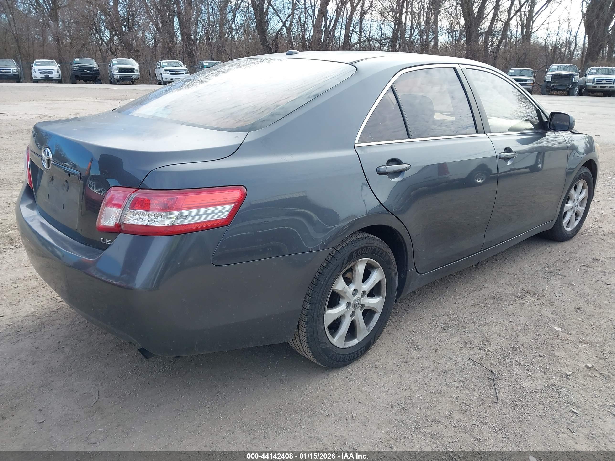 TOYOTA CAMRY image 4