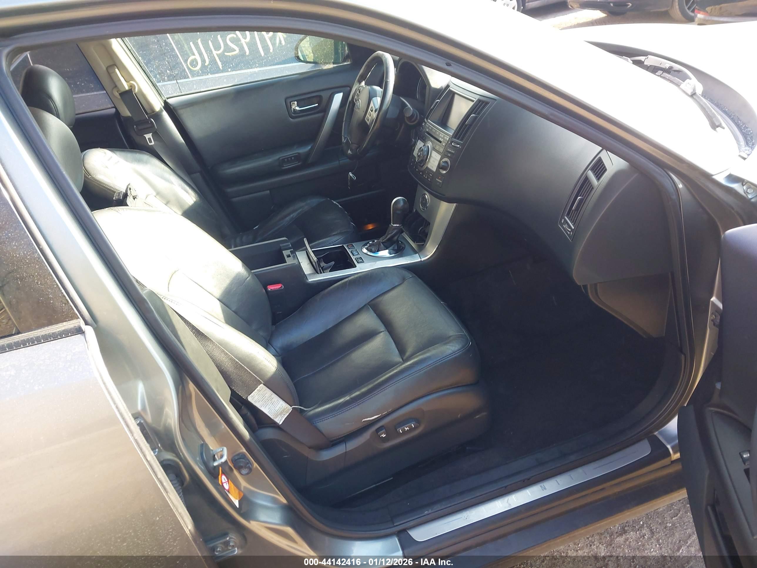 INFINITI FX35 image 5