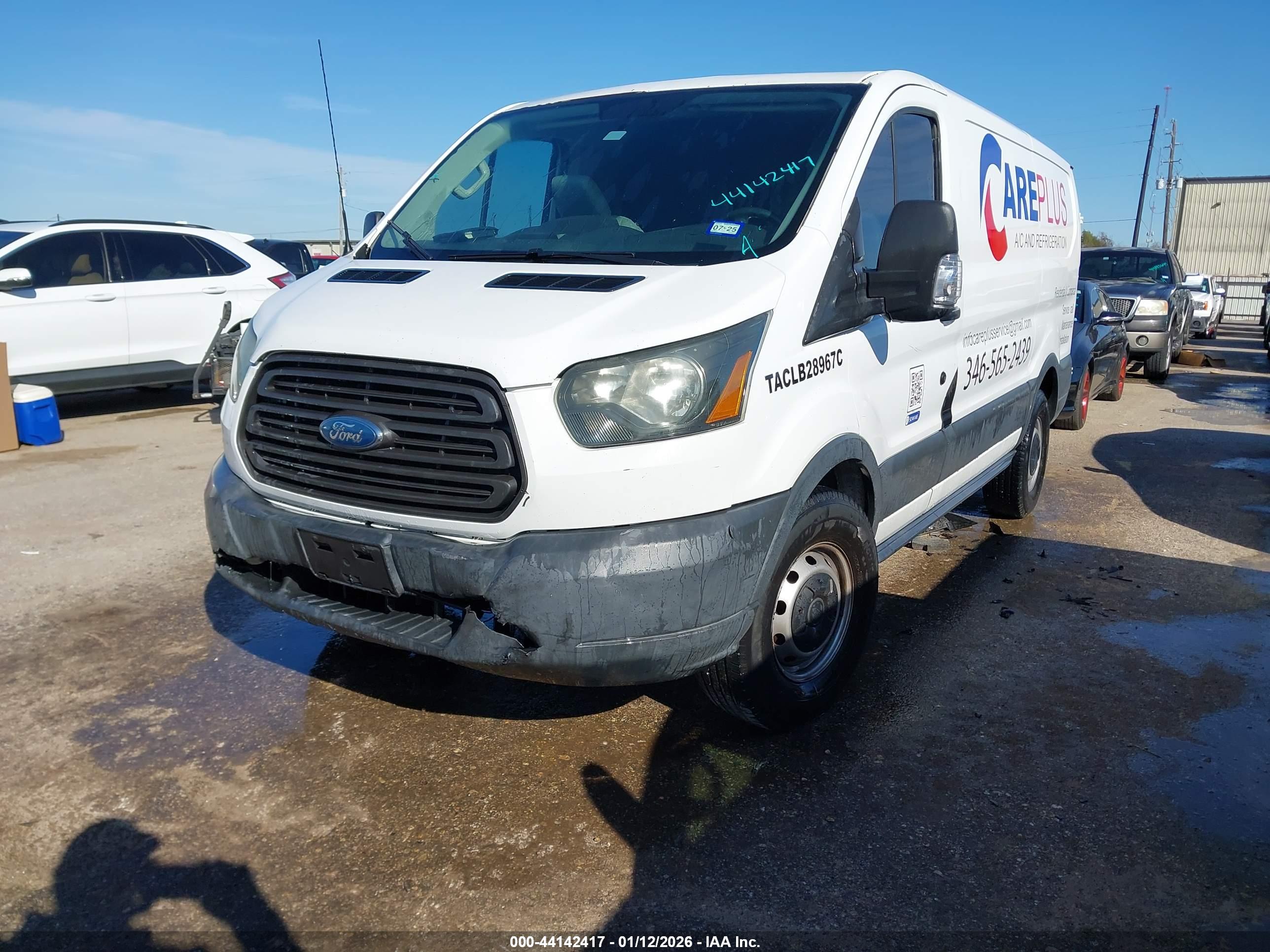 FORD TRANSIT-250 image 2