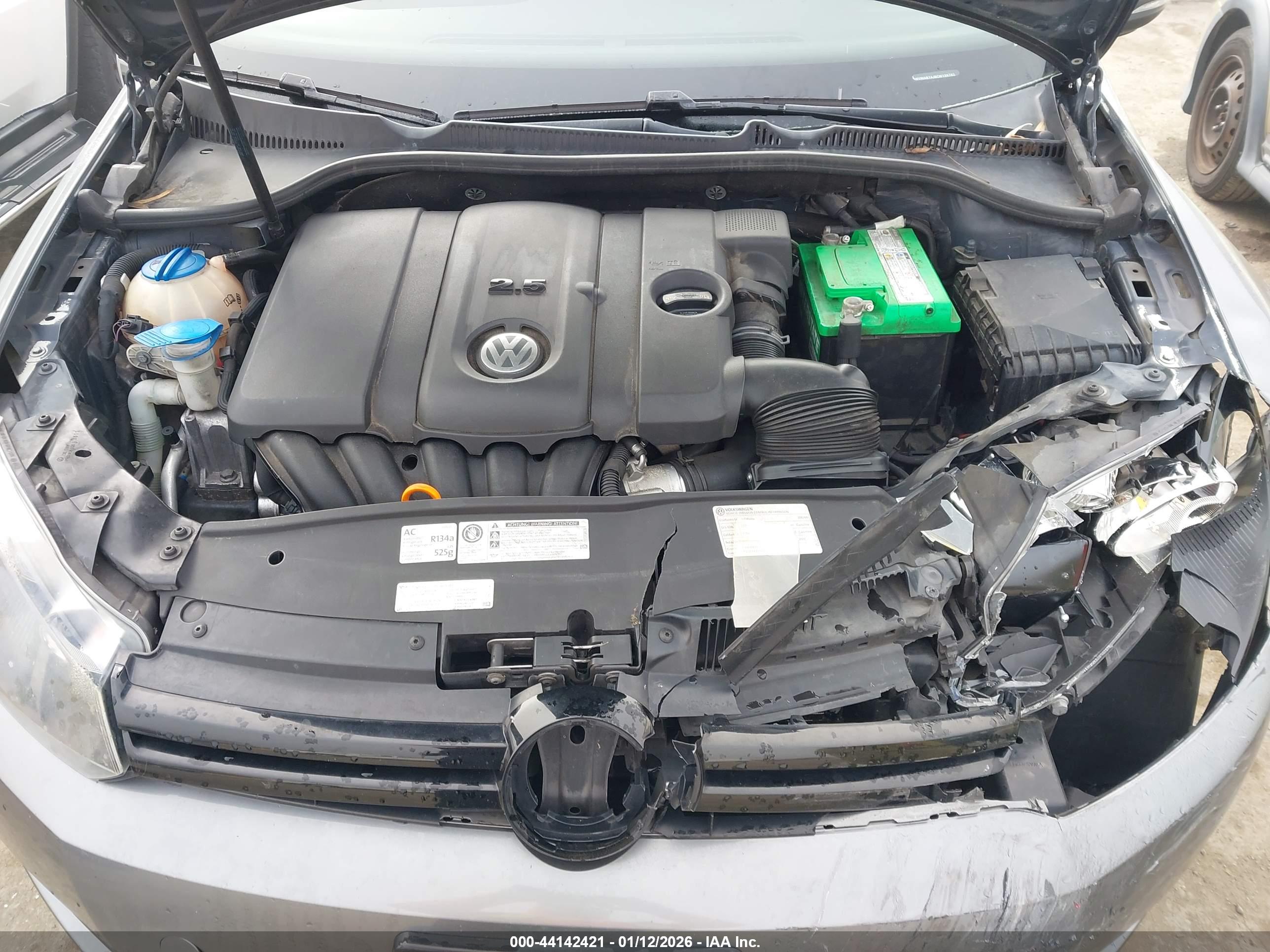 VOLKSWAGEN GOLF image 10