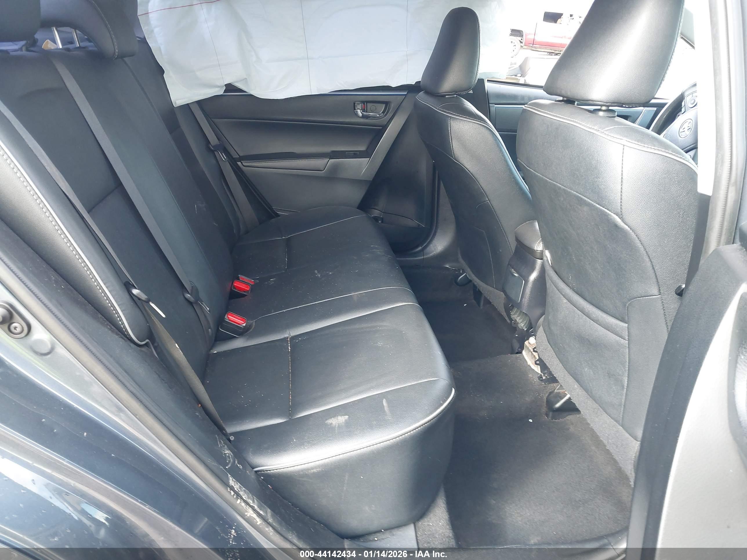 TOYOTA COROLLA image 8