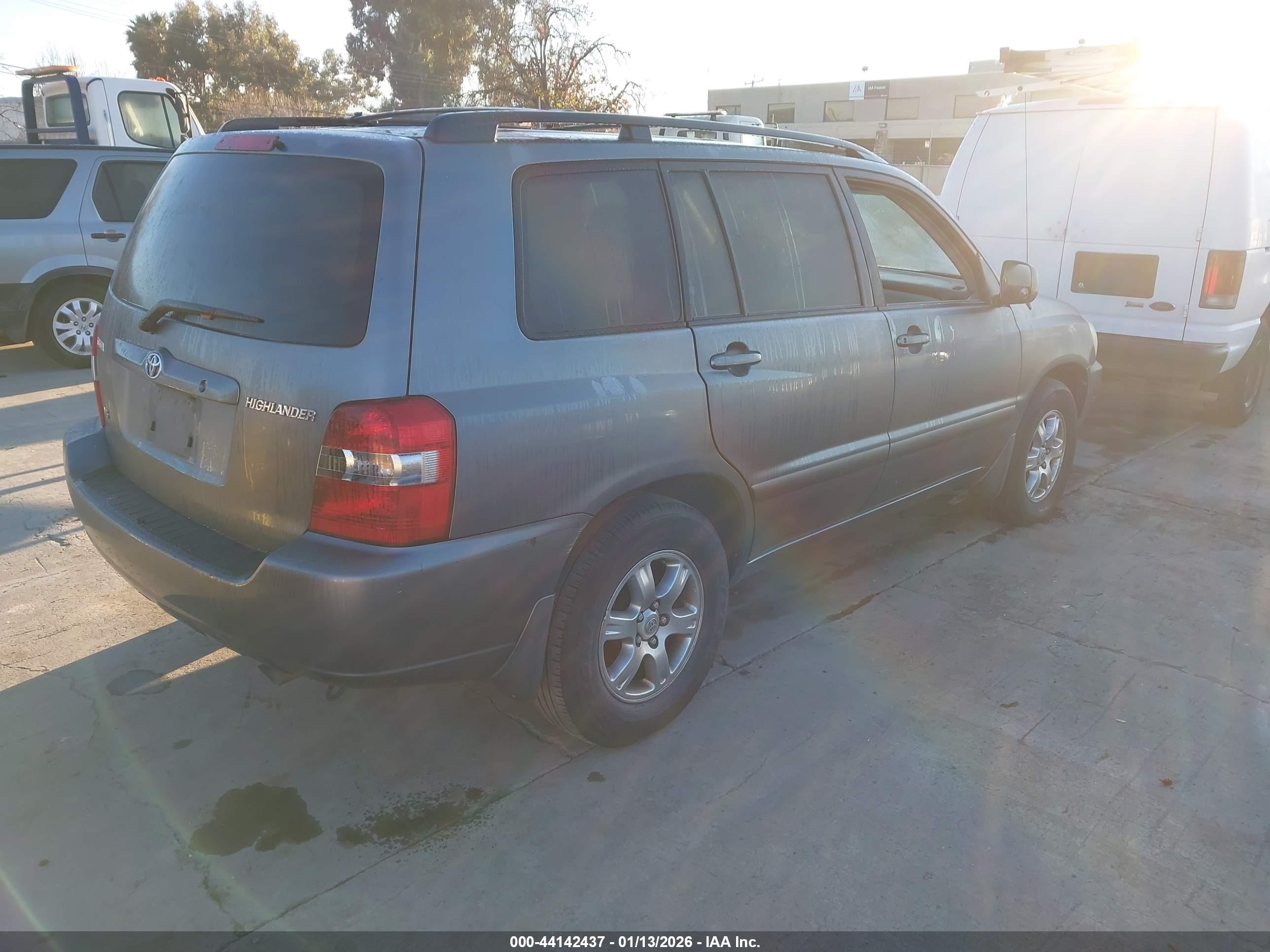 TOYOTA HIGHLANDER image 4