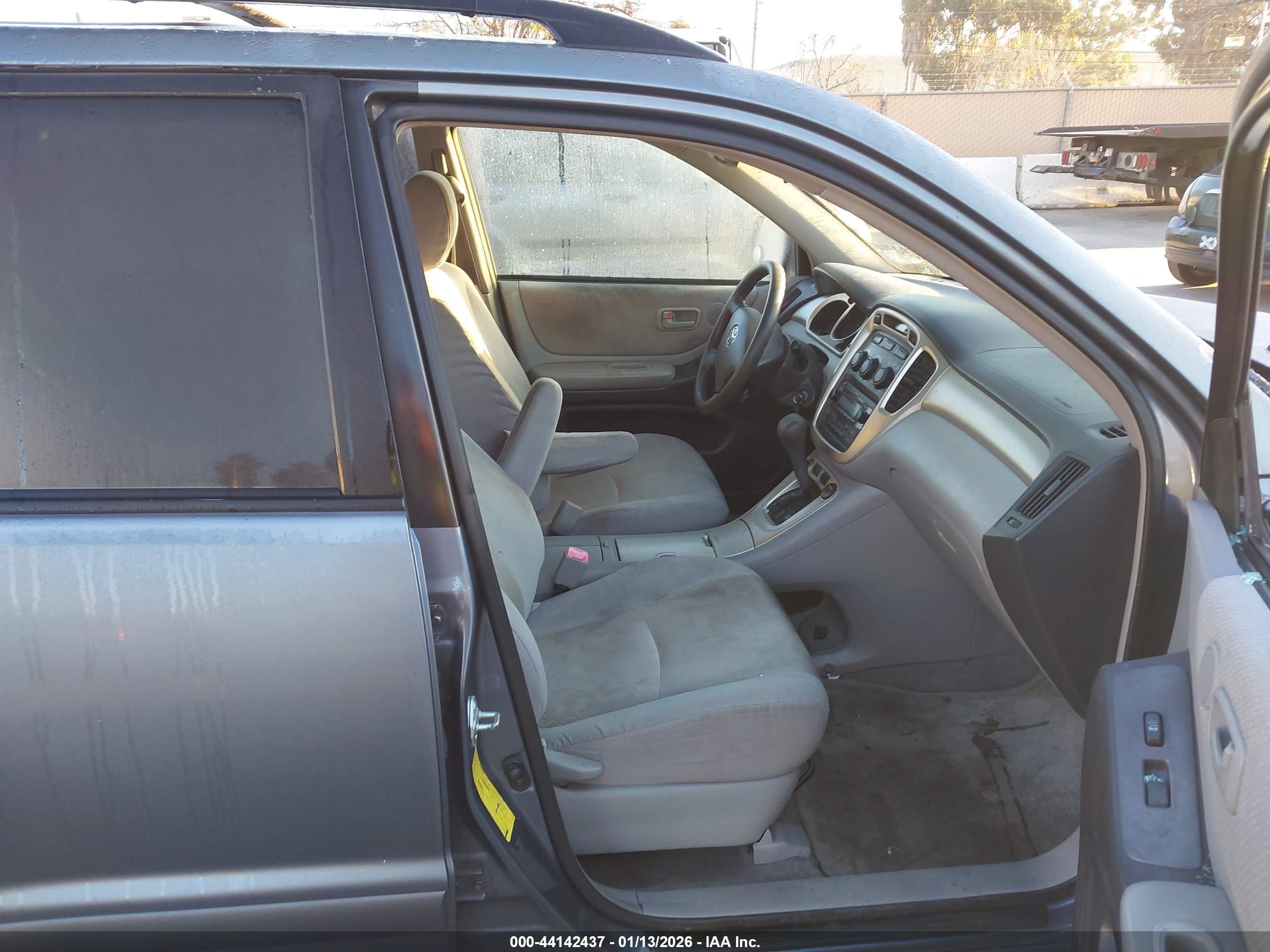 TOYOTA HIGHLANDER image 5