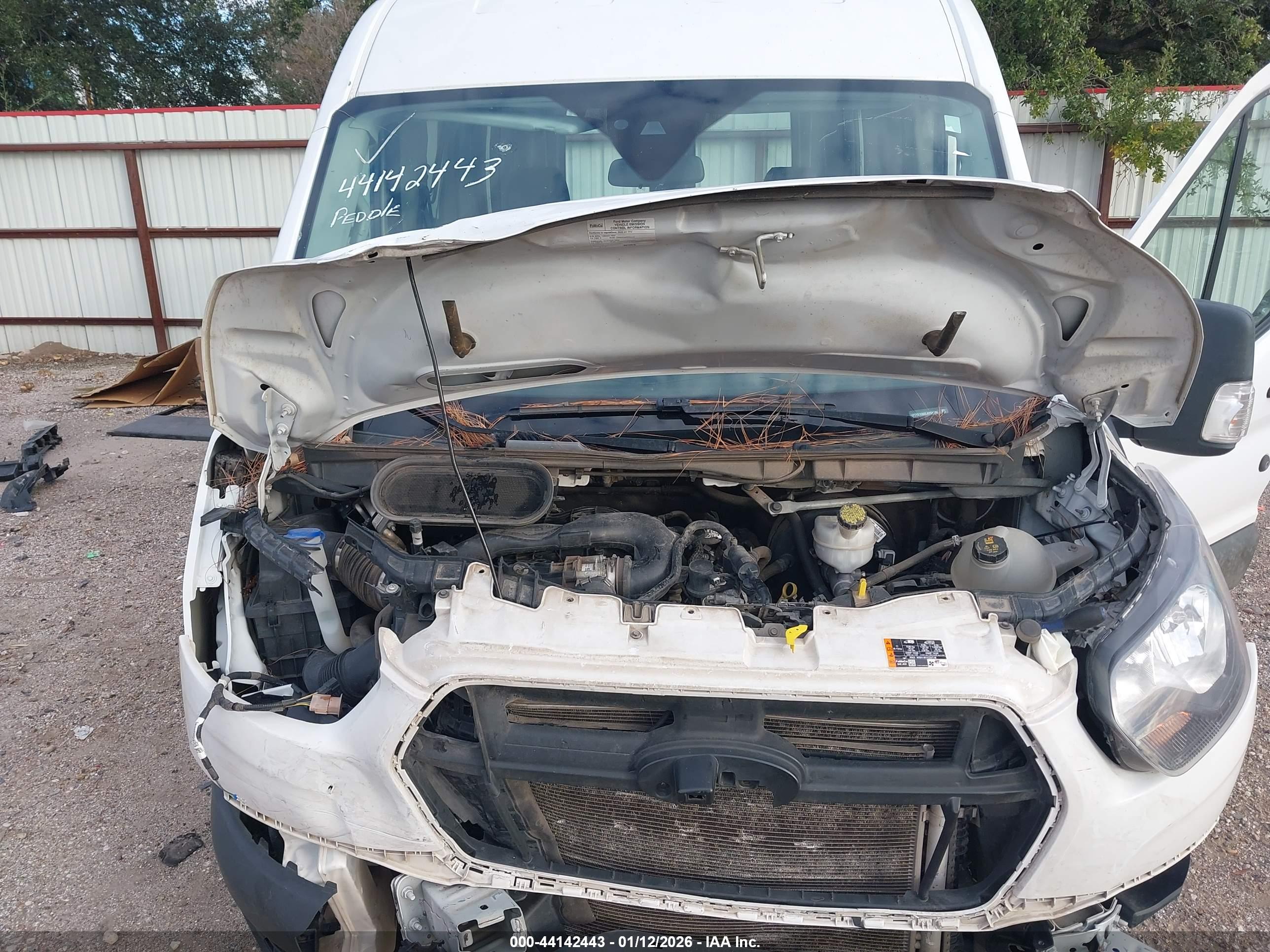 FORD TRANSIT-150 image 10