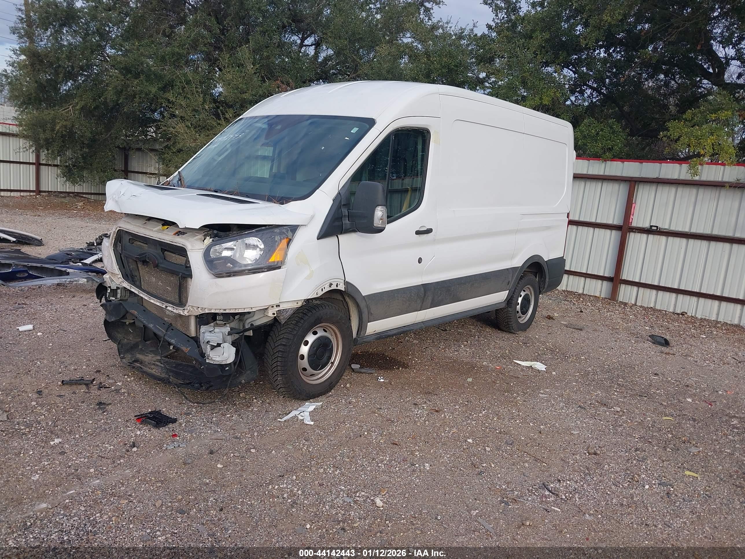 FORD TRANSIT-150 image 2