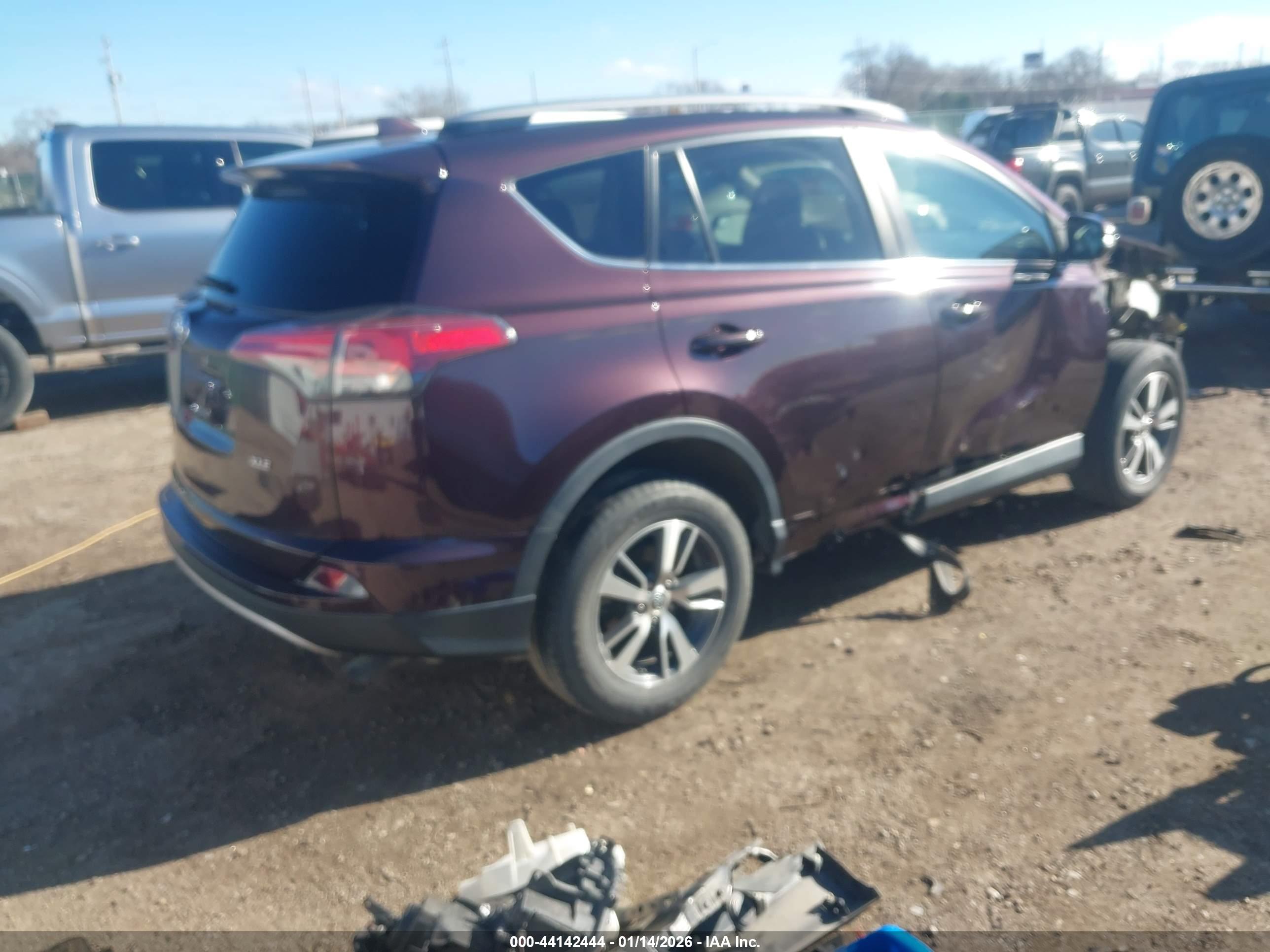 TOYOTA RAV4 image 4