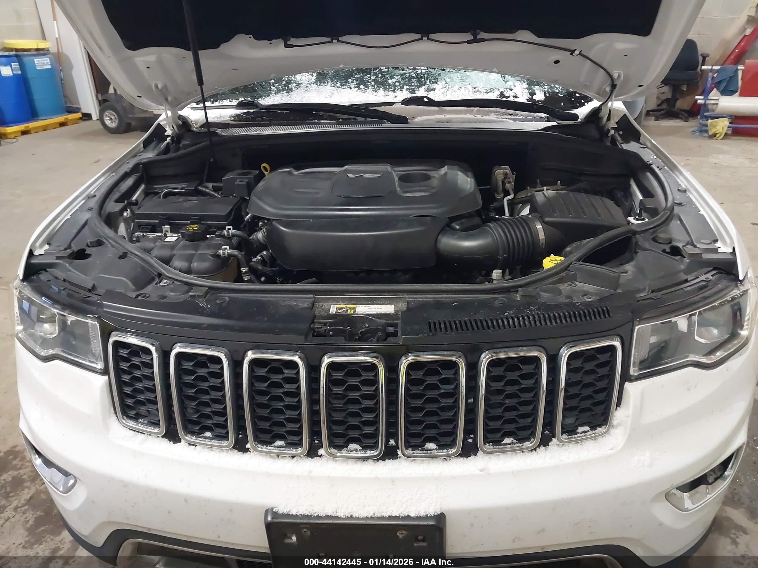 JEEP GRAND image 10