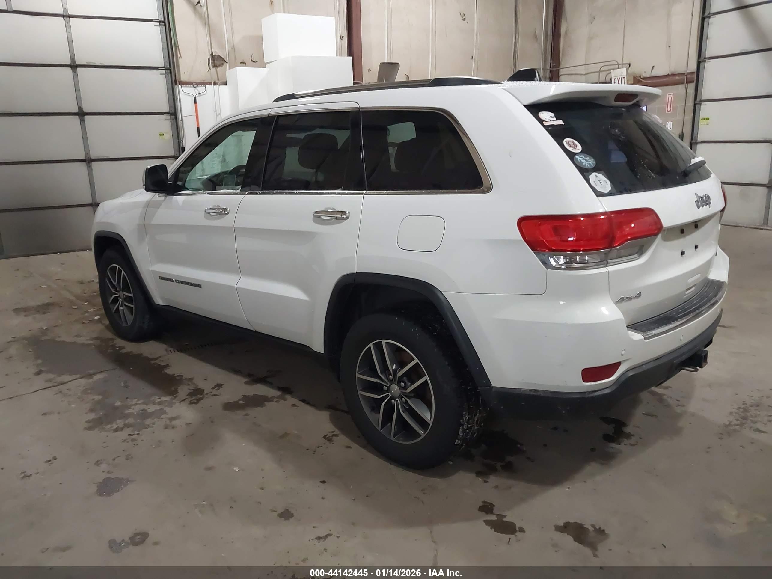 JEEP GRAND image 3