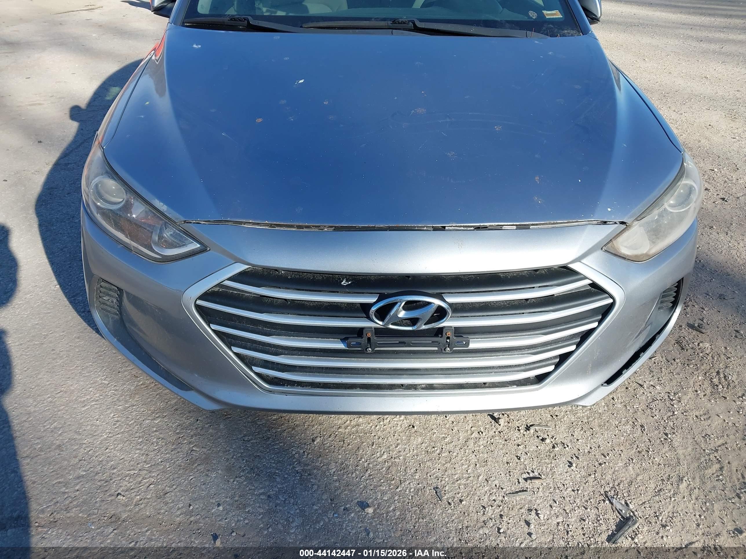HYUNDAI ELANTRA image 6