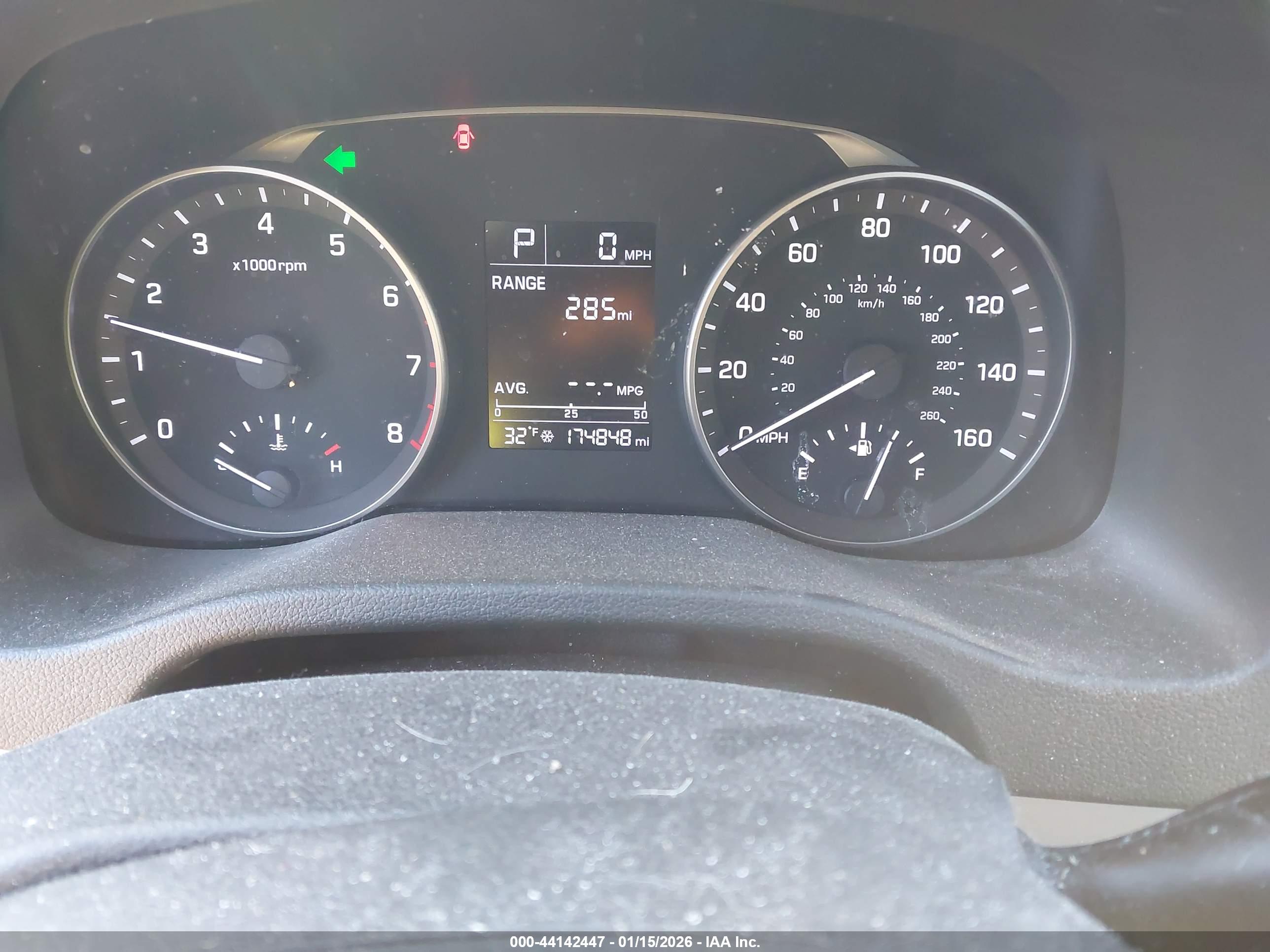 HYUNDAI ELANTRA image 7
