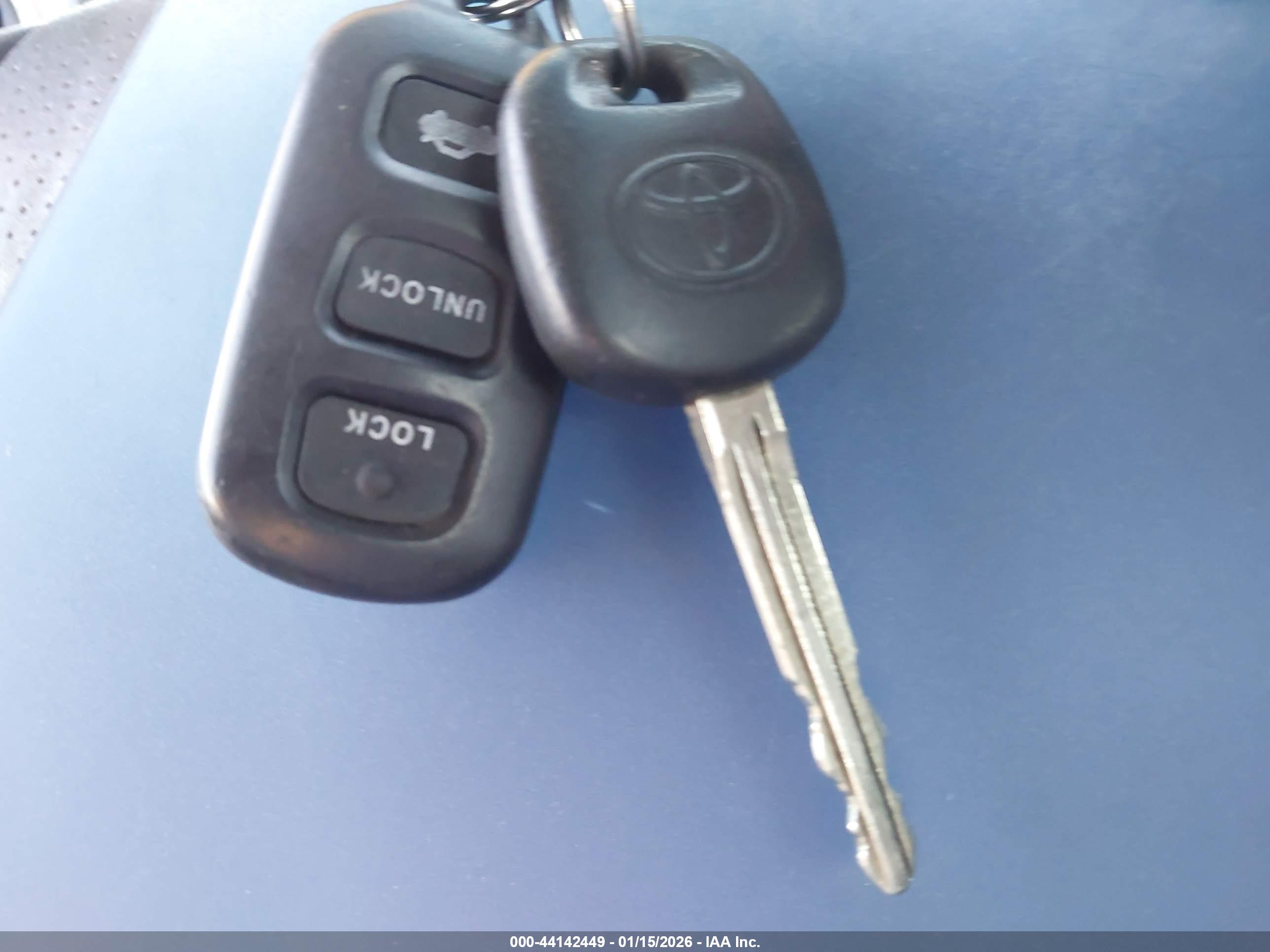 TOYOTA MATRIX image 11
