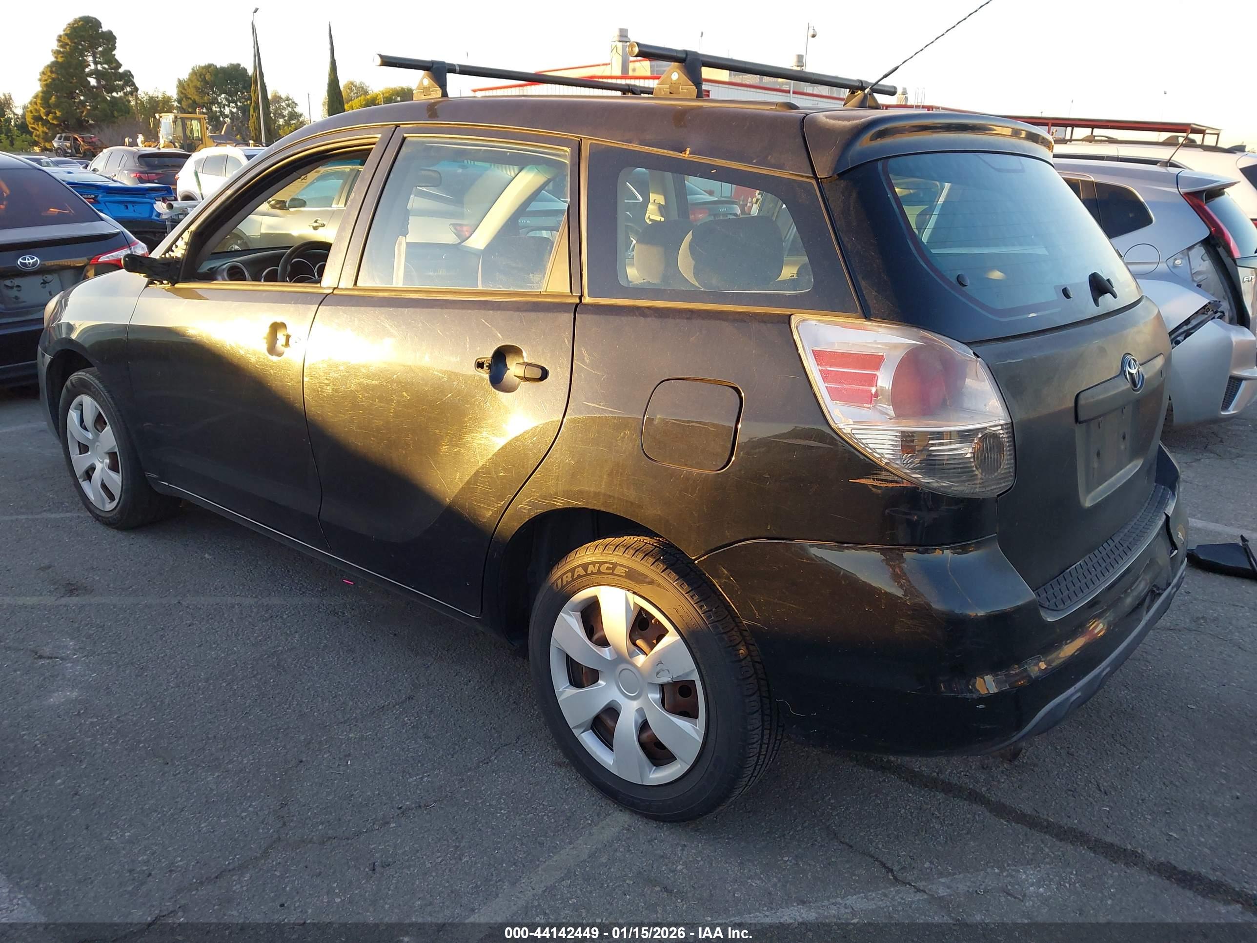 TOYOTA MATRIX image 3