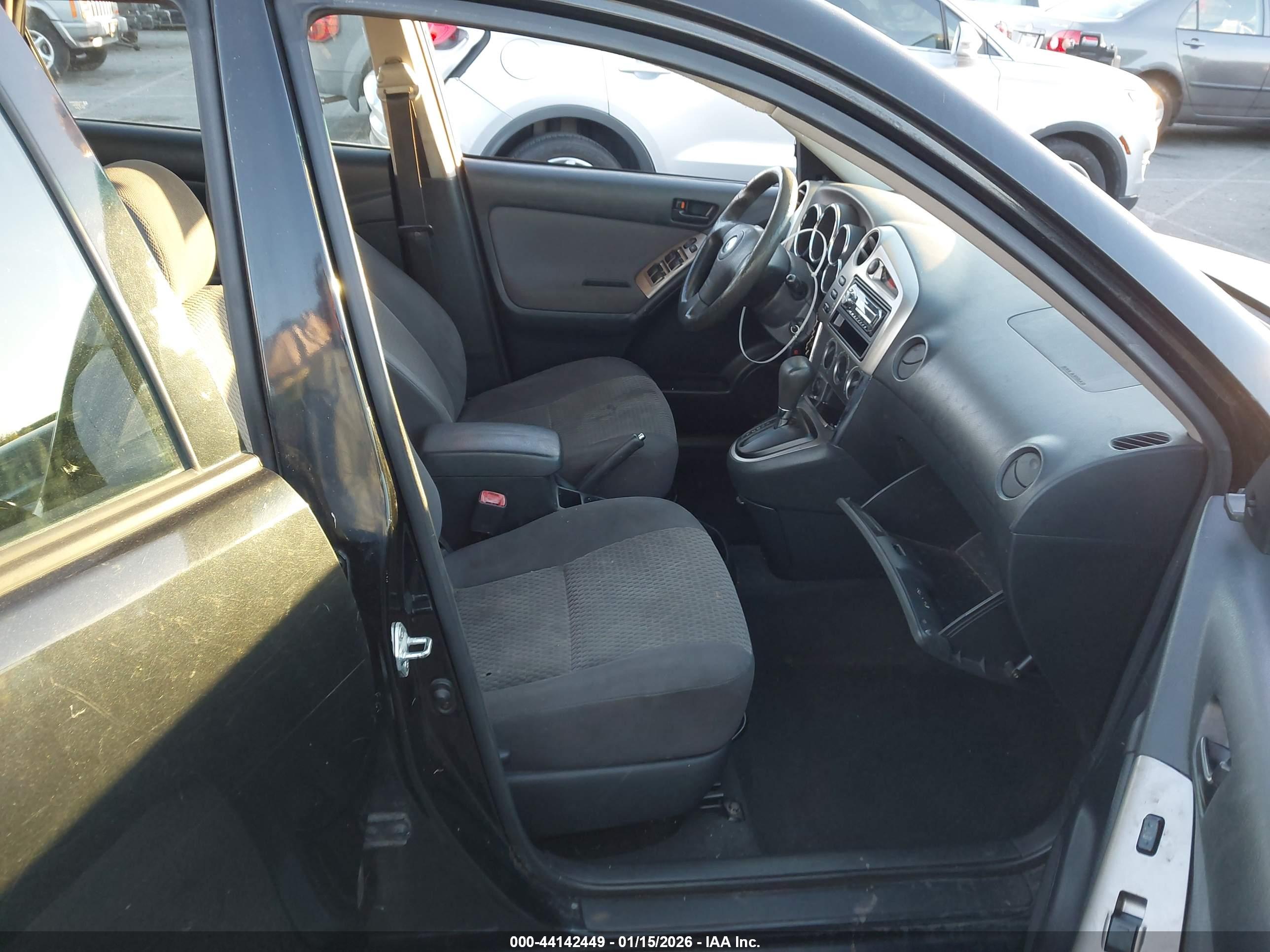 TOYOTA MATRIX image 5