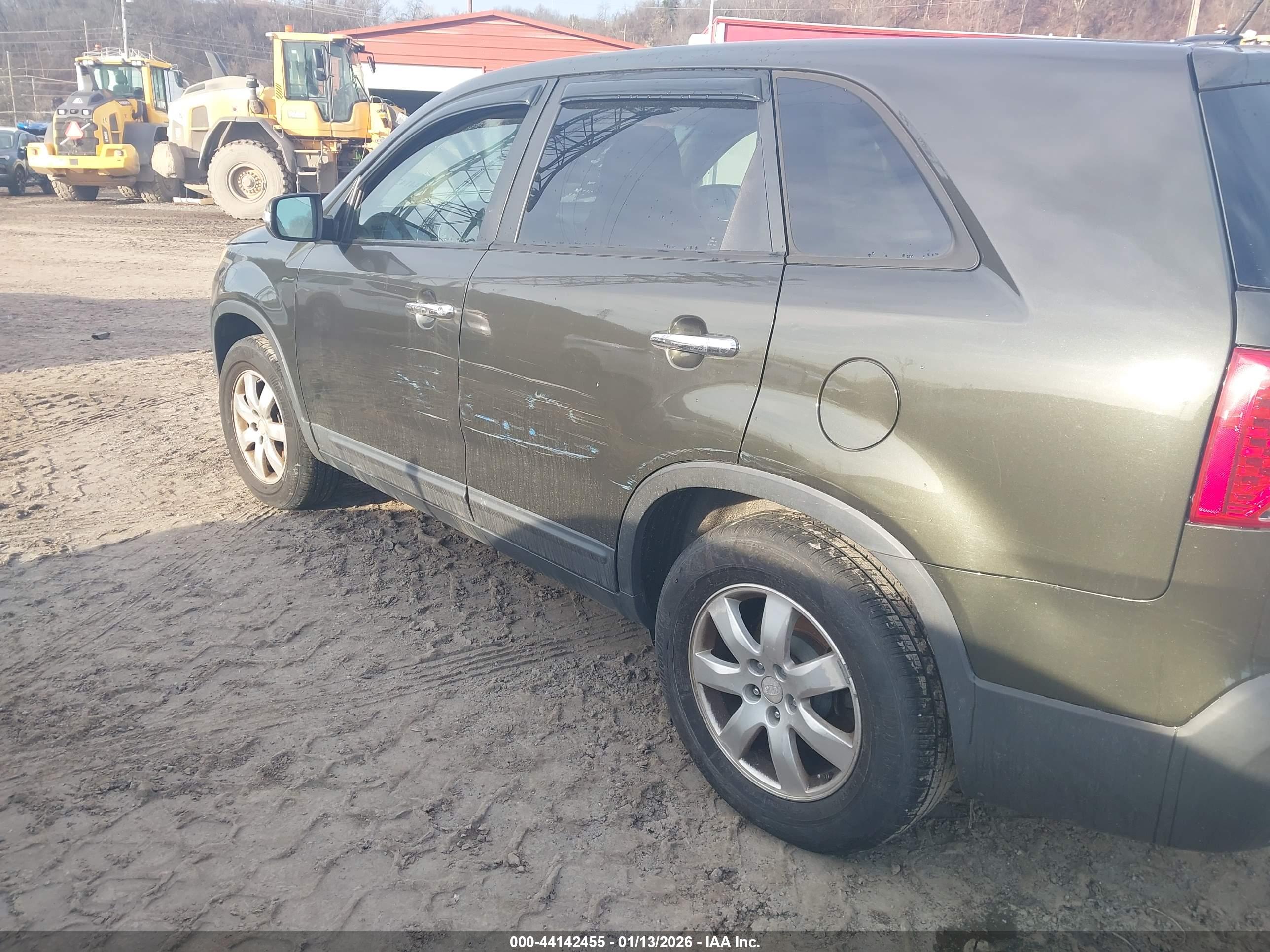KIA SORENTO image 6
