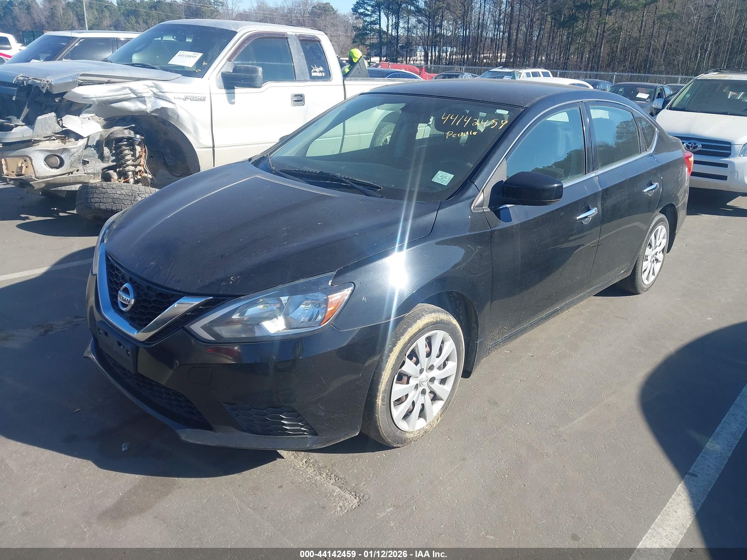 NISSAN SENTRA image 2
