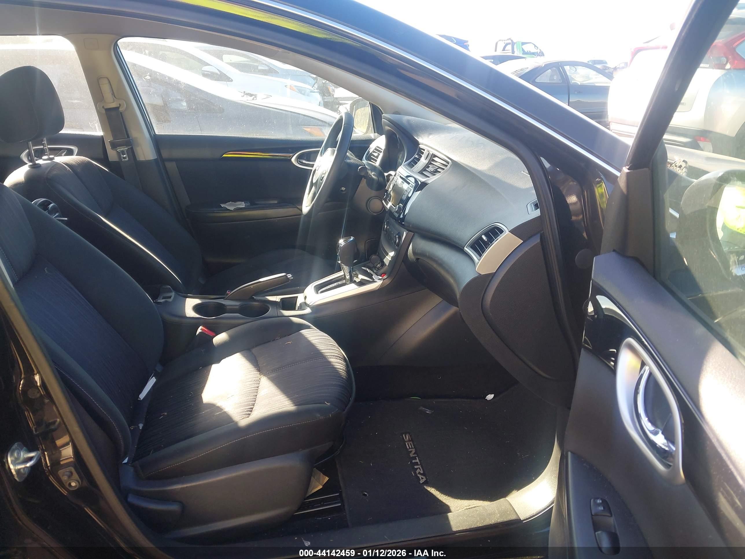 NISSAN SENTRA image 5