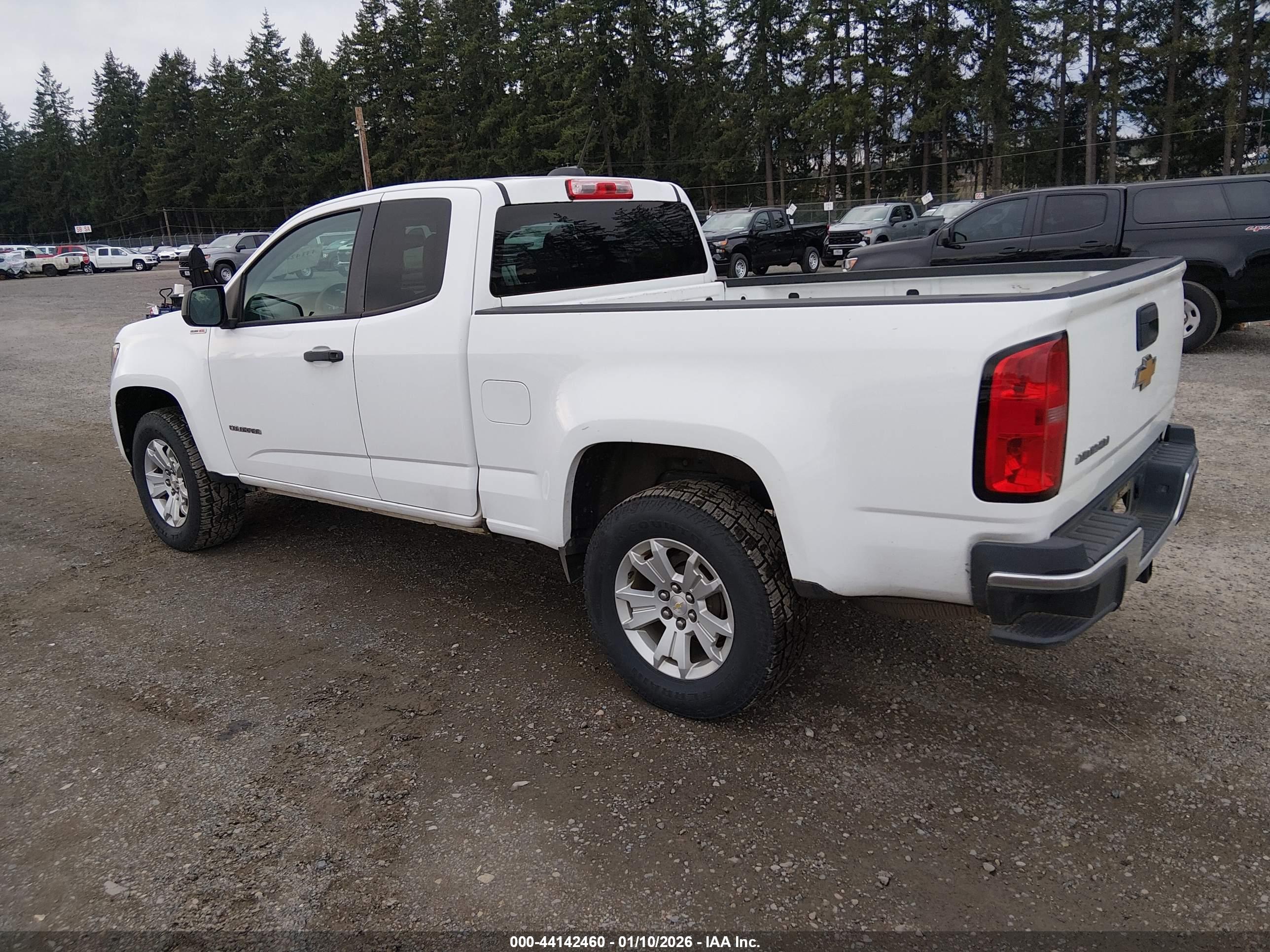 CHEVROLET COLORADO image 3