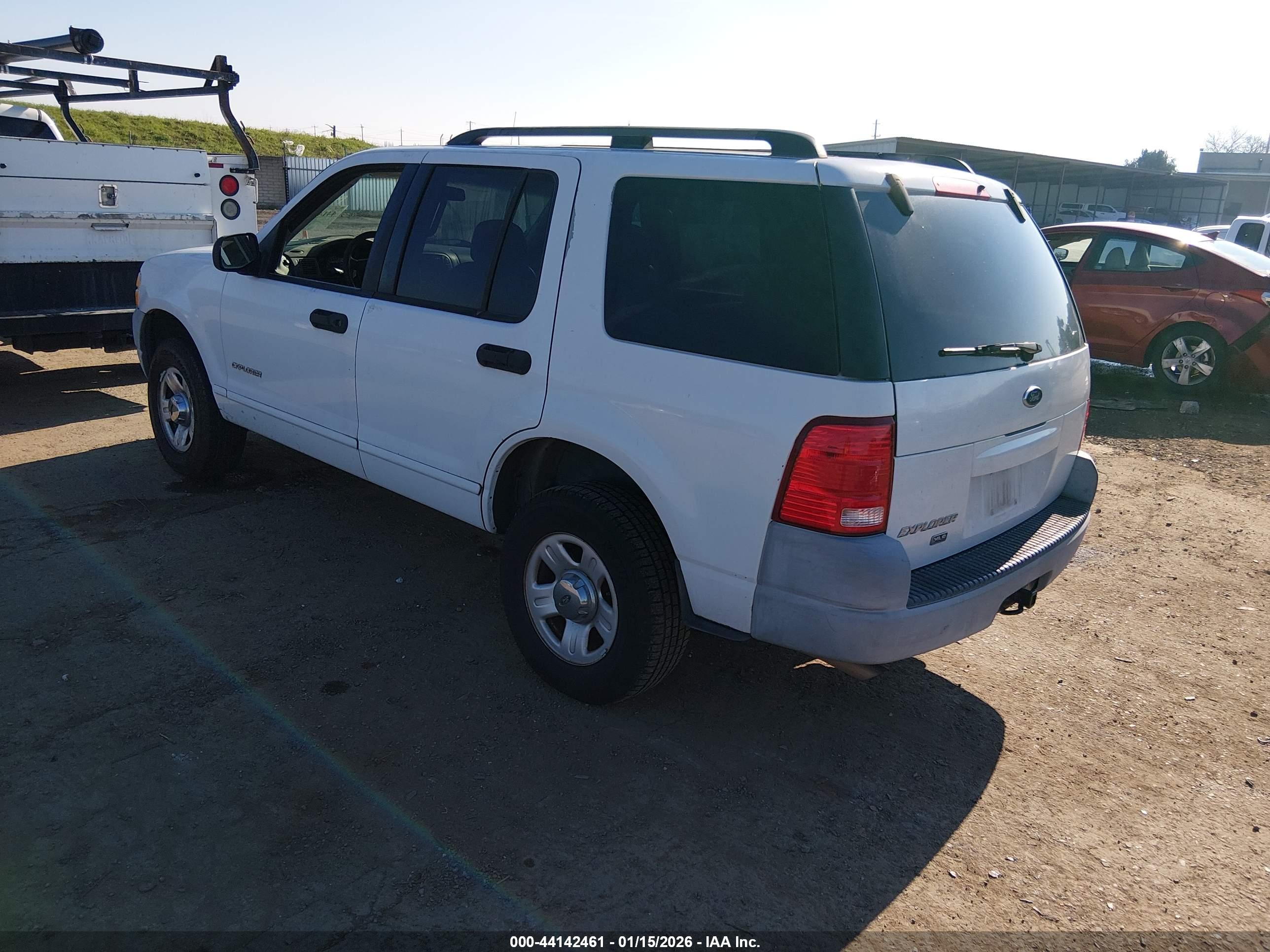 FORD EXPLORER image 3
