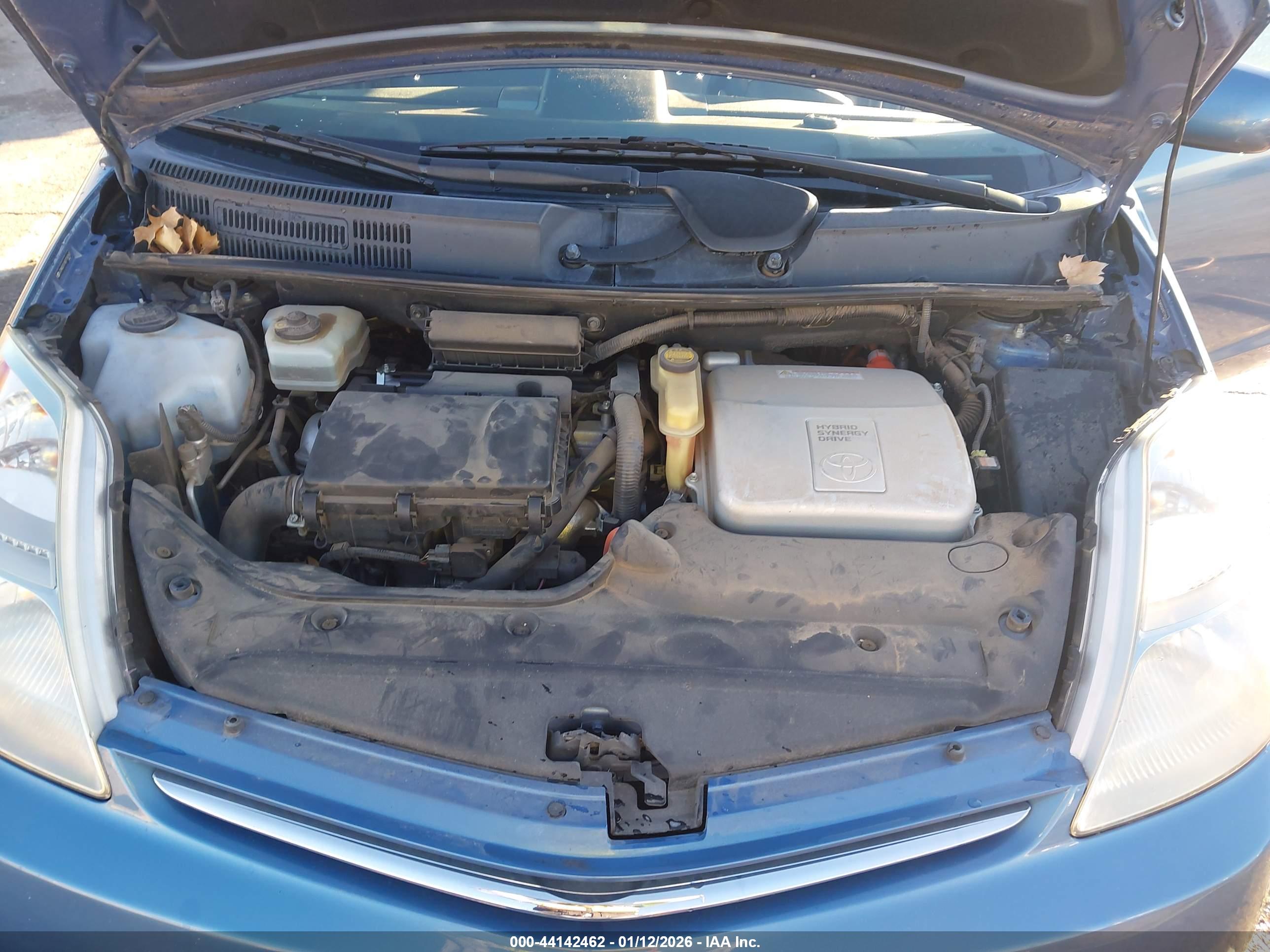 TOYOTA PRIUS image 10