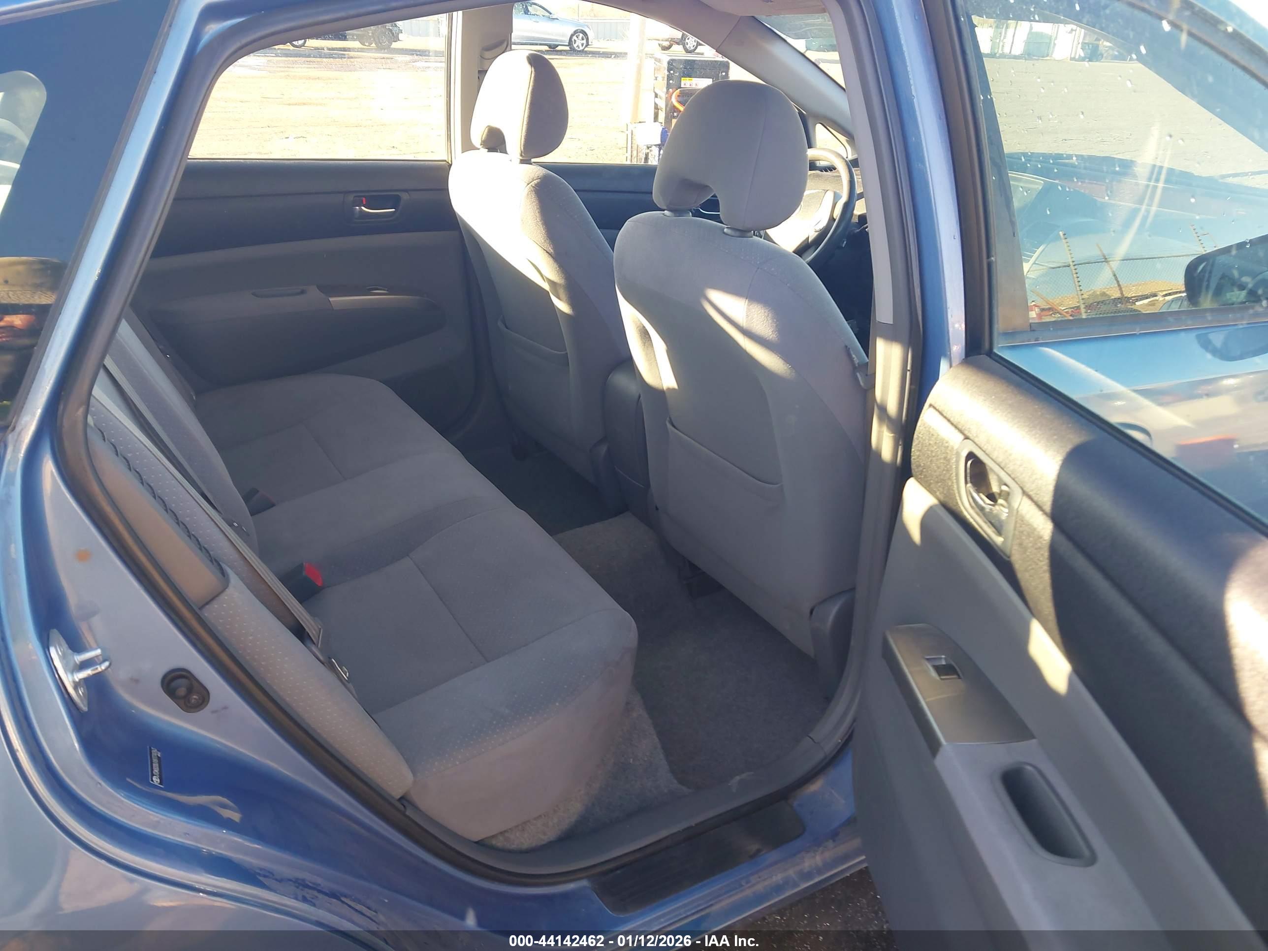 TOYOTA PRIUS image 8