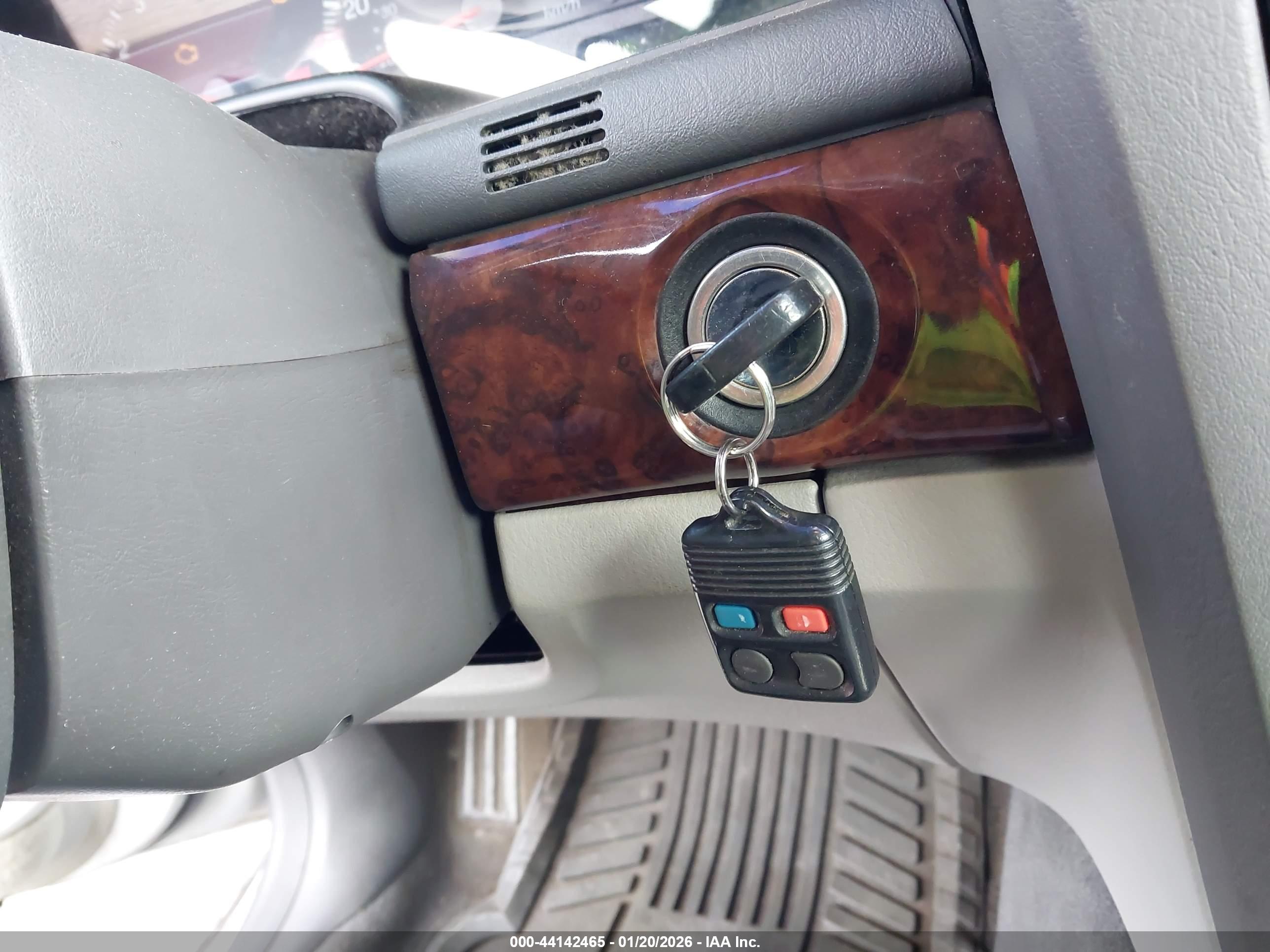 LINCOLN LS image 11
