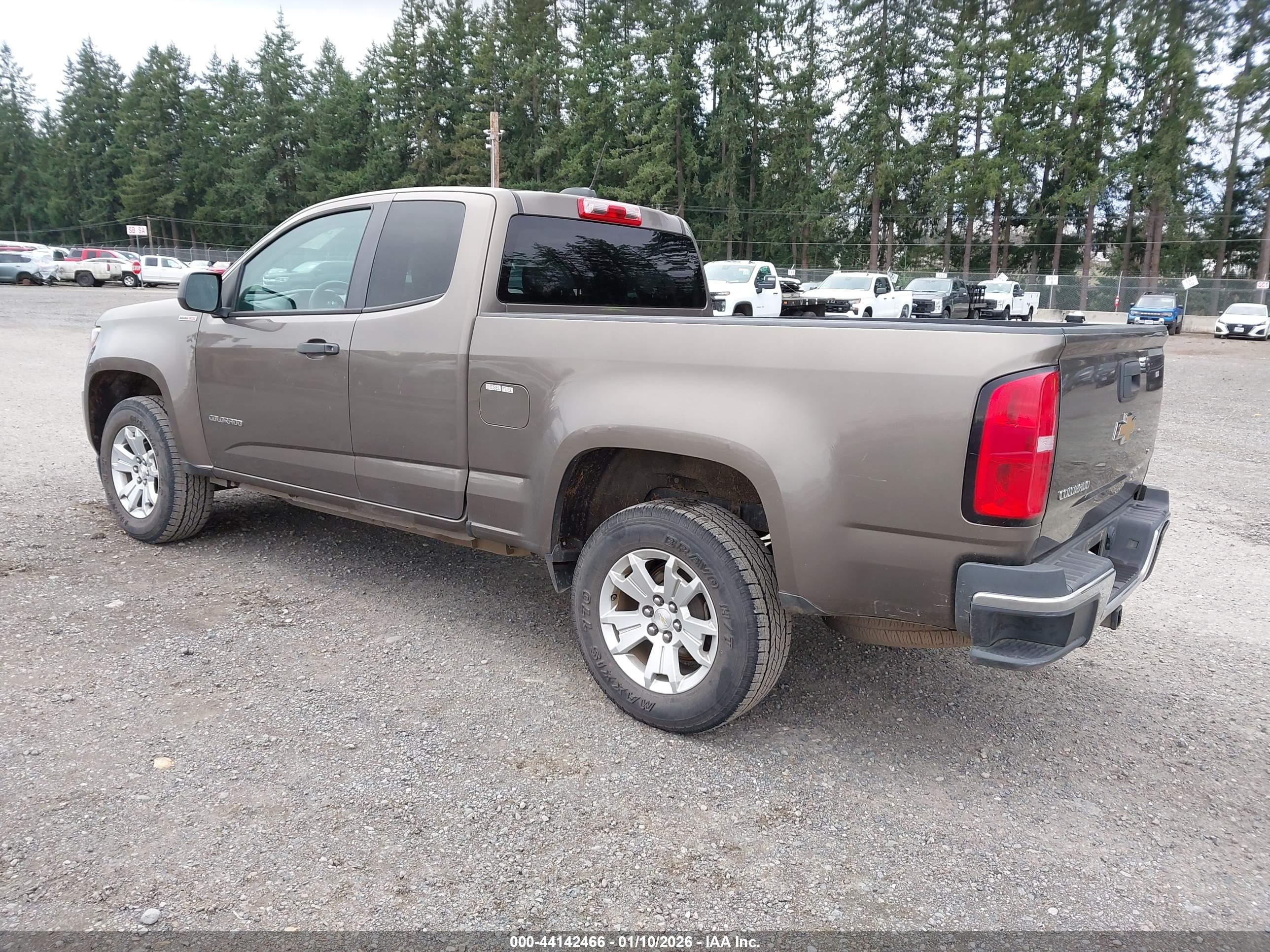 CHEVROLET COLORADO image 3