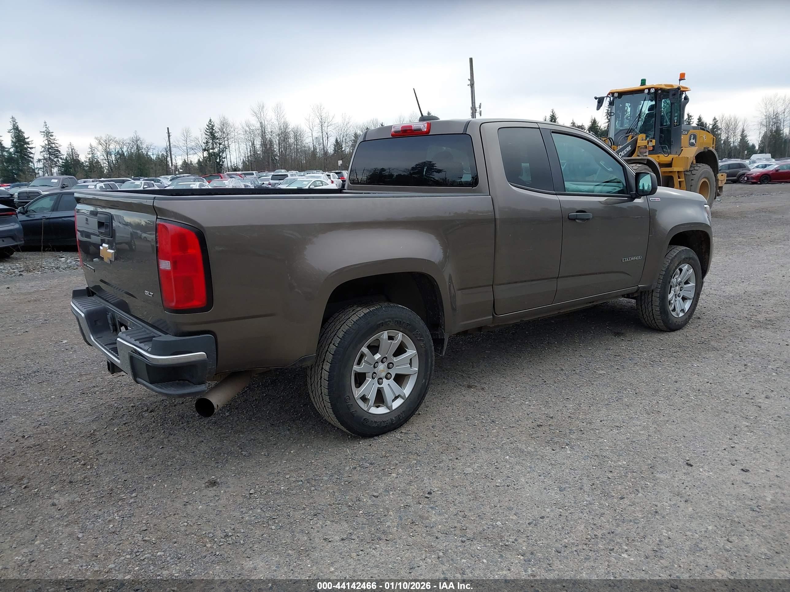 CHEVROLET COLORADO image 4
