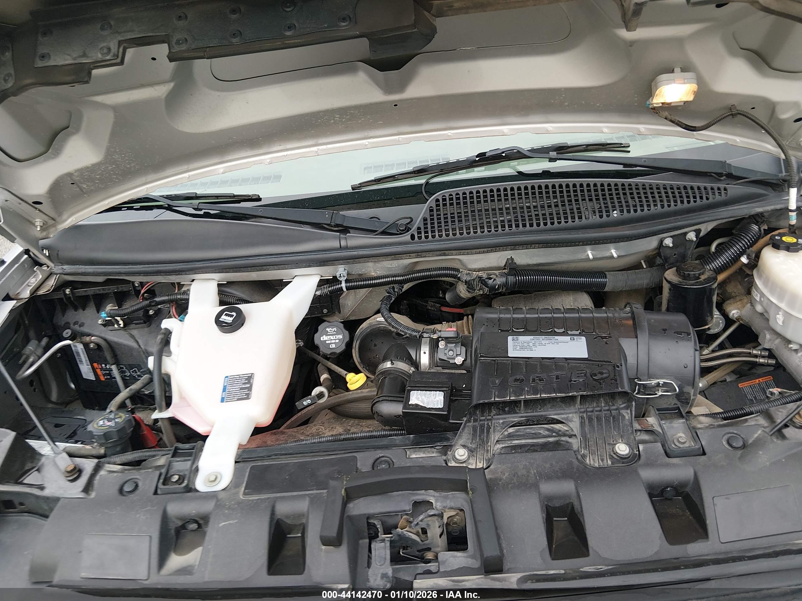 CHEVROLET EXPRESS image 10