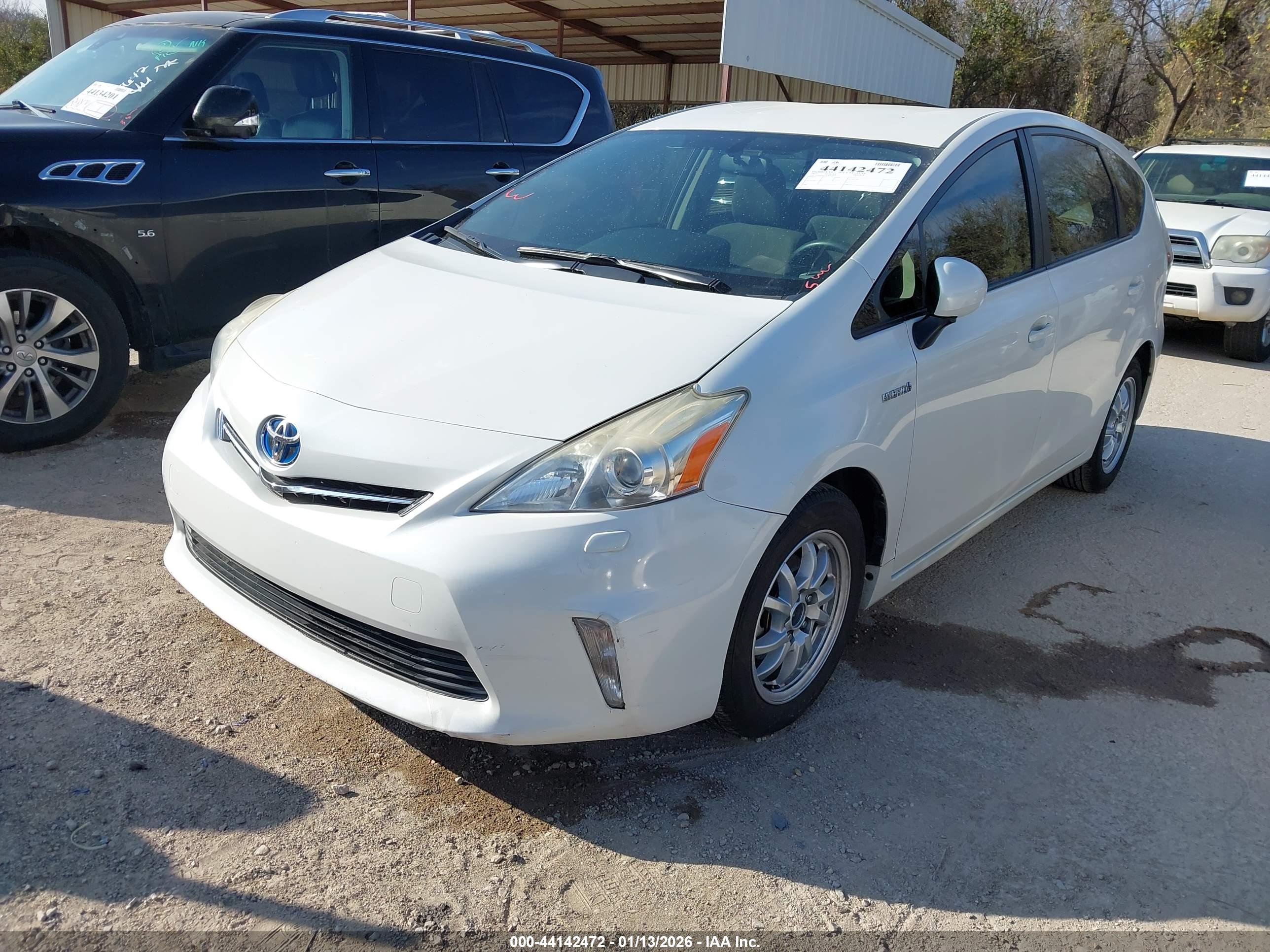 TOYOTA PRIUS image 2