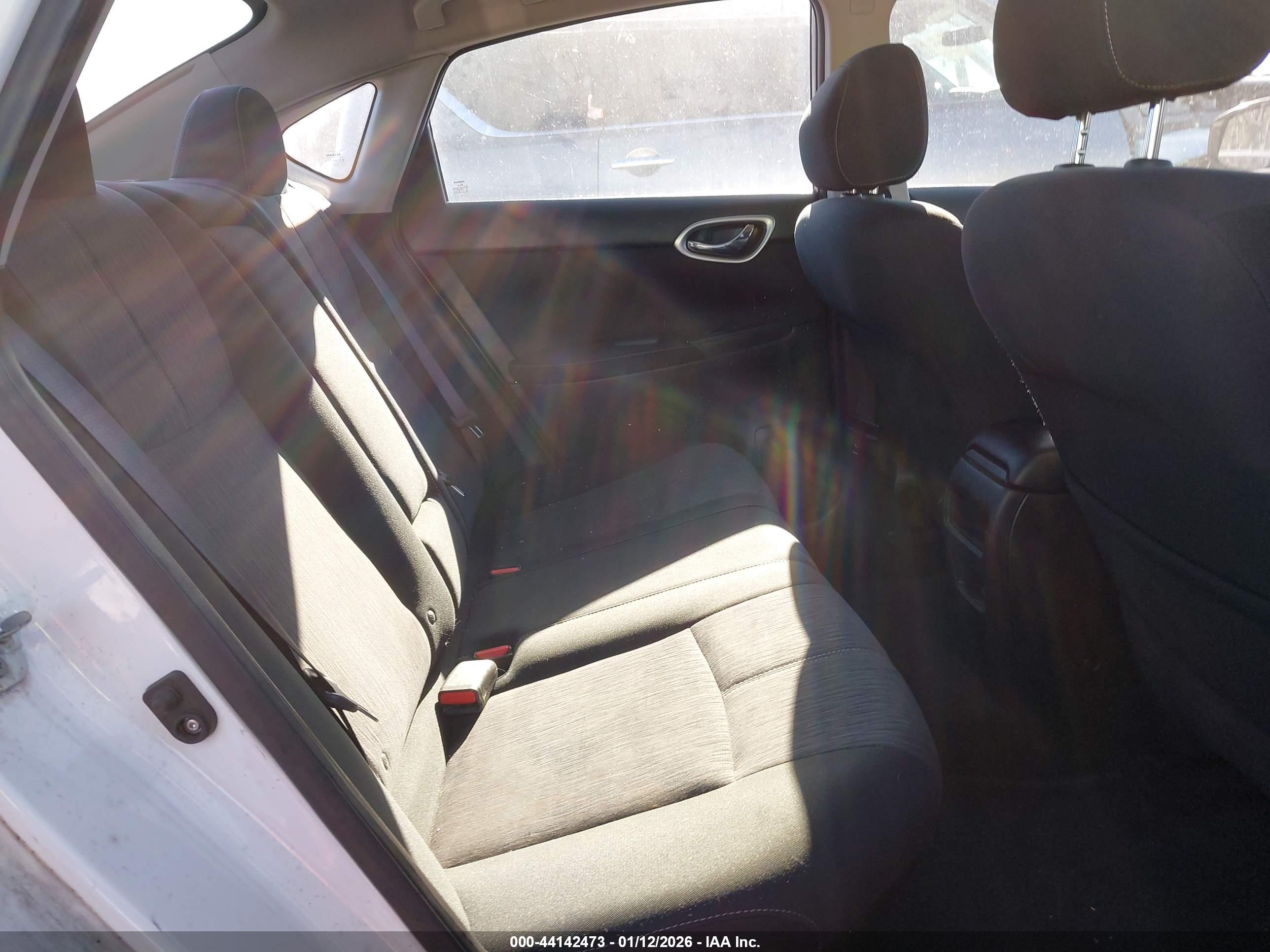 NISSAN SENTRA image 8