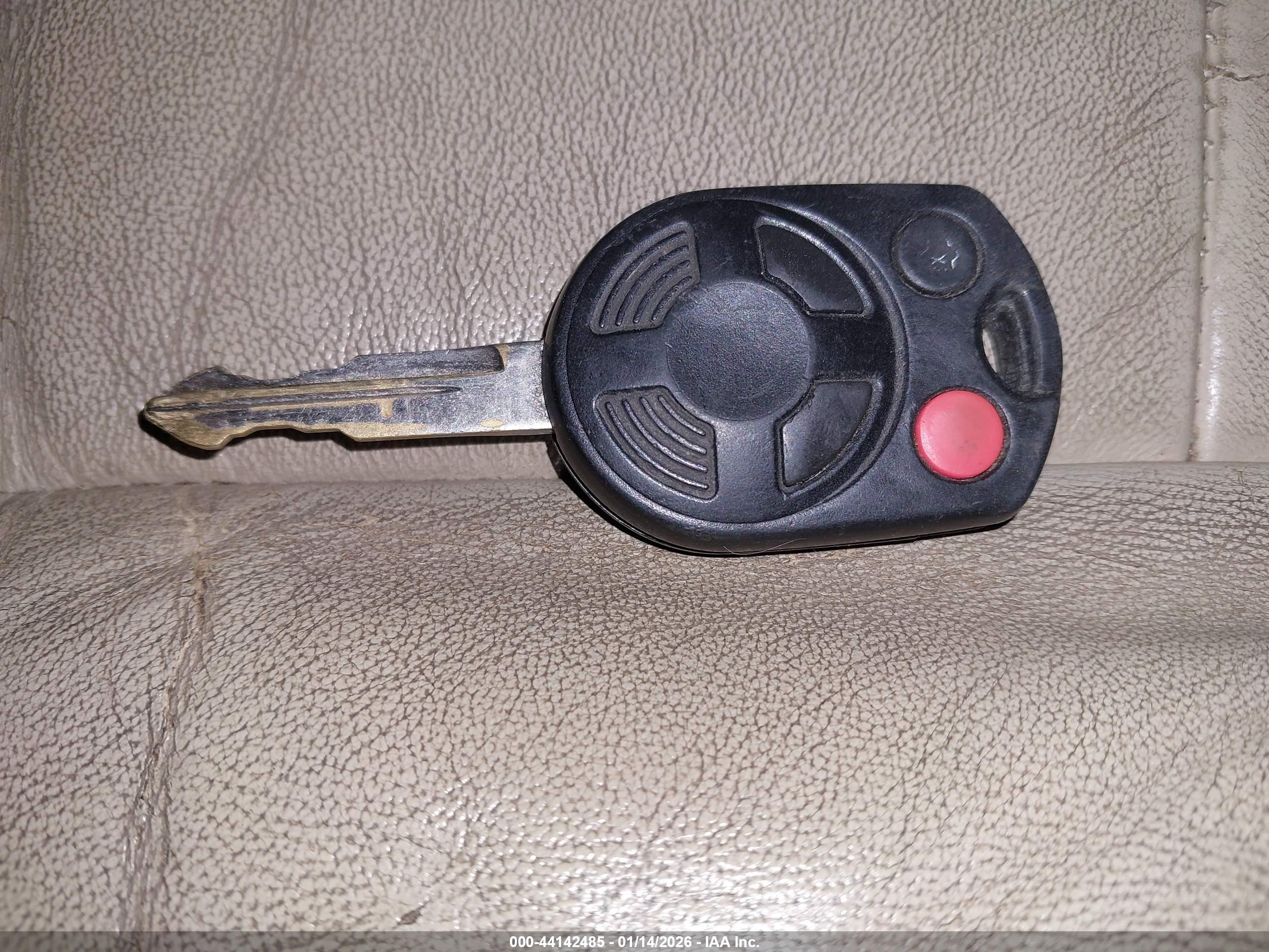 FORD ESCAPE image 11