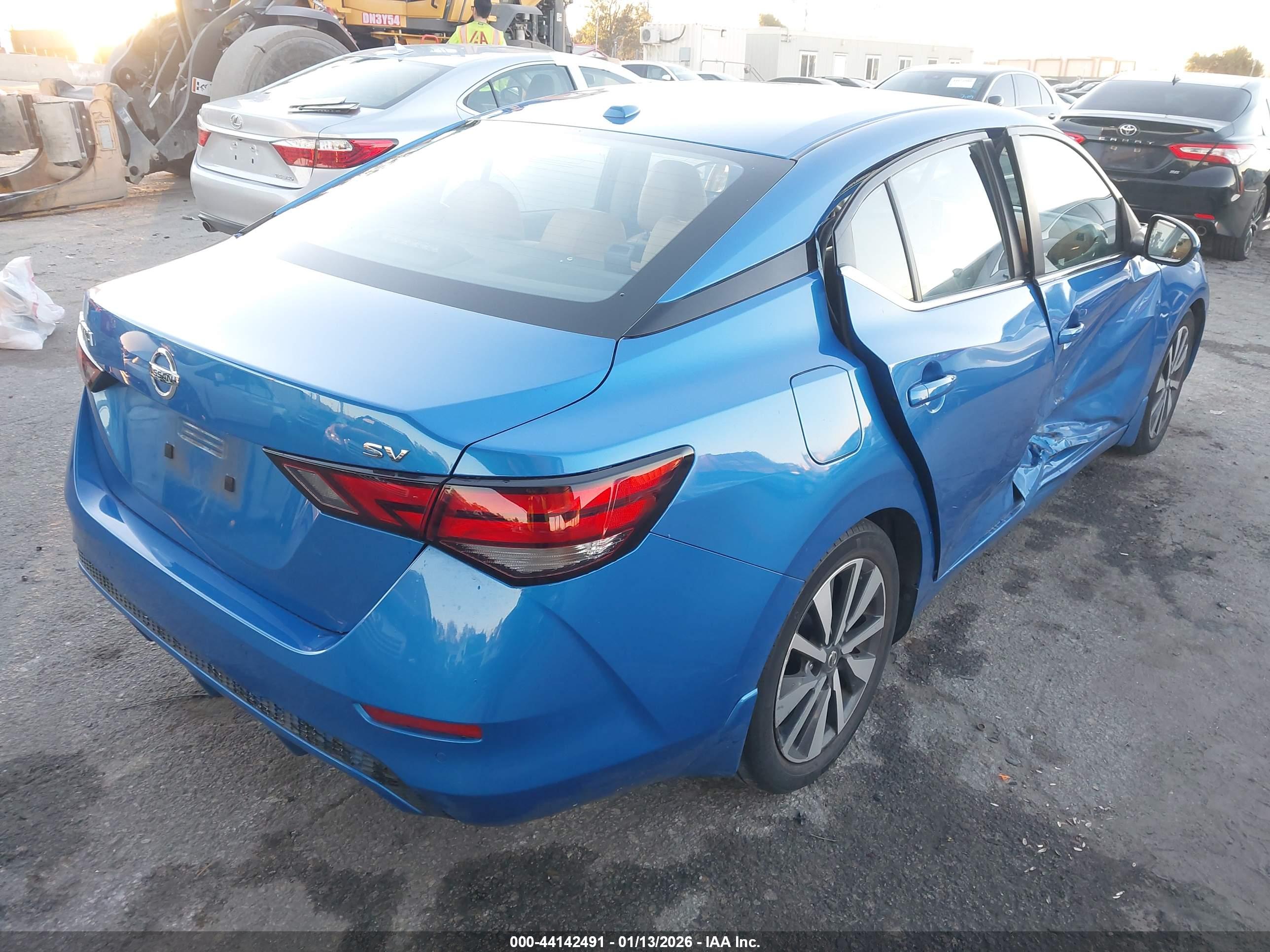 NISSAN SENTRA image 4