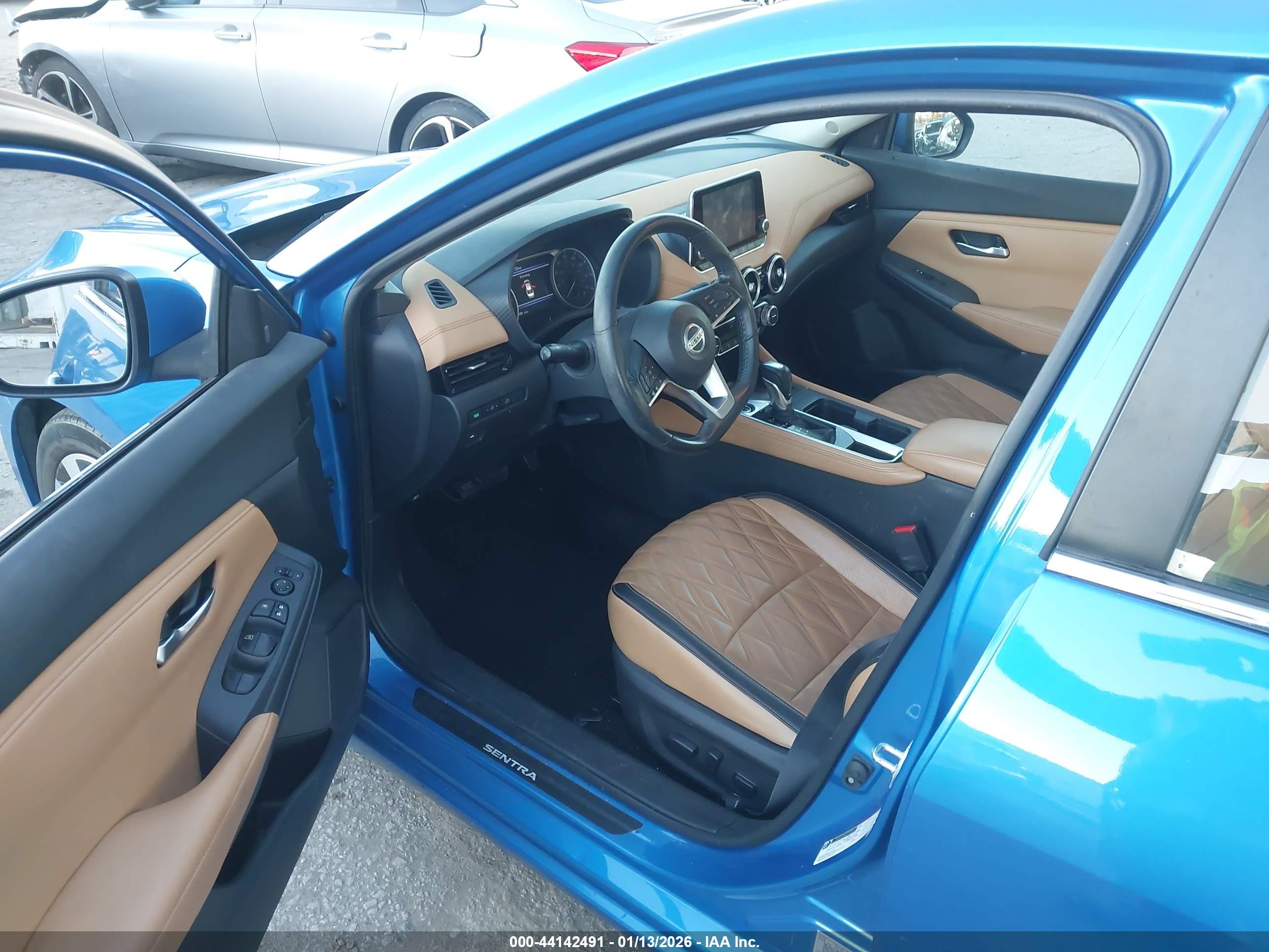 NISSAN SENTRA image 5