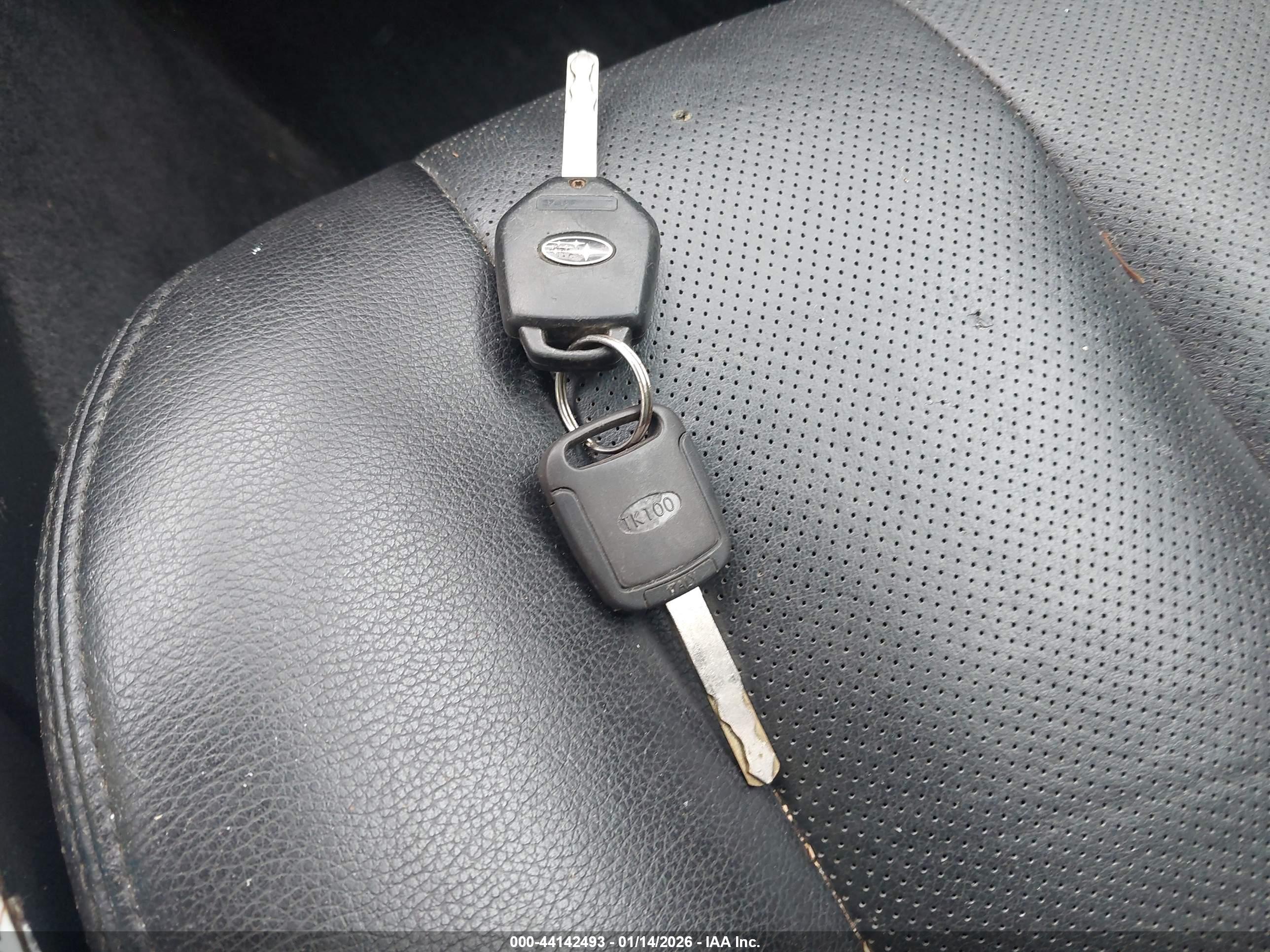 SUBARU OUTBACK image 11