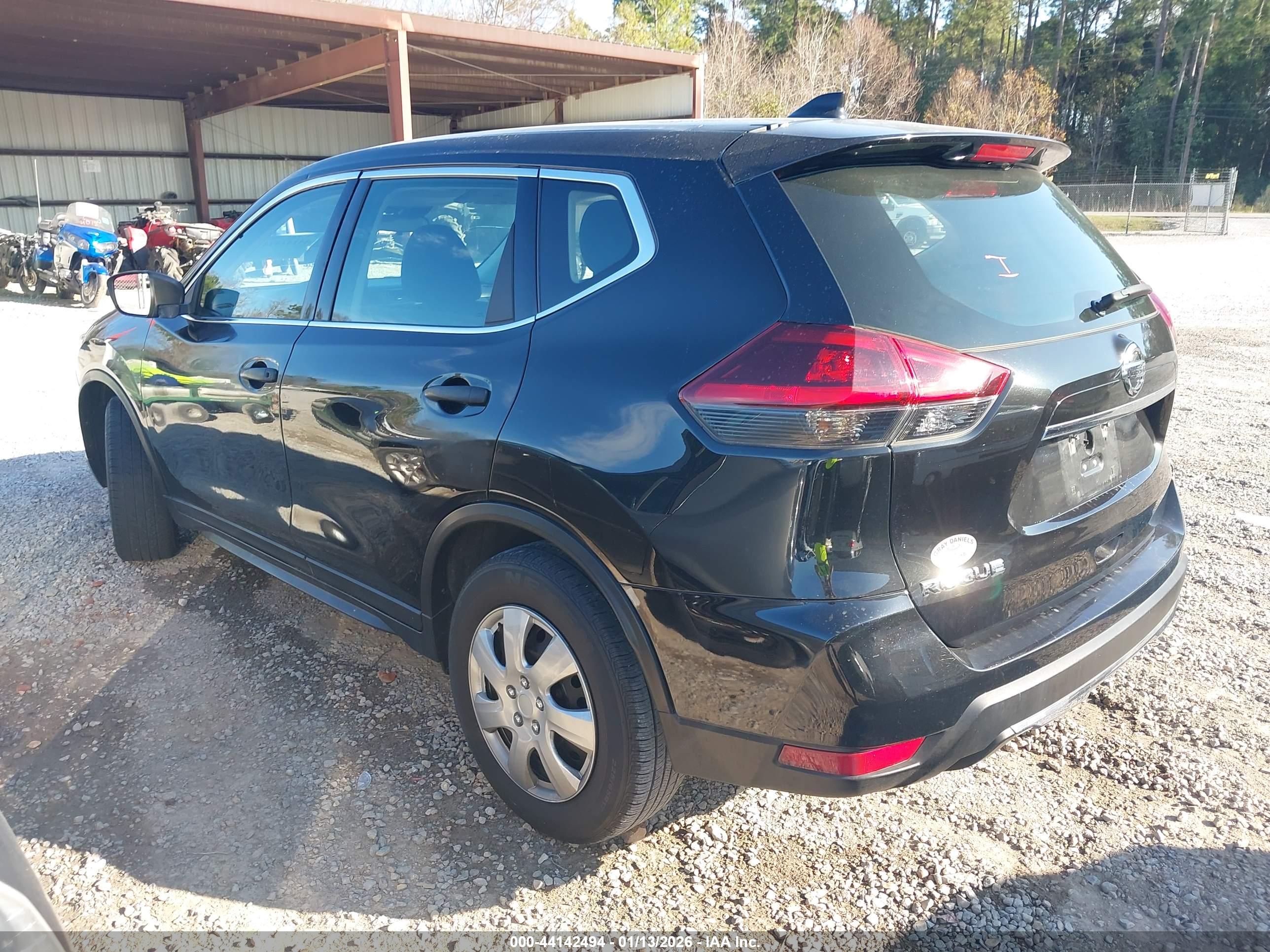 NISSAN ROGUE image 3