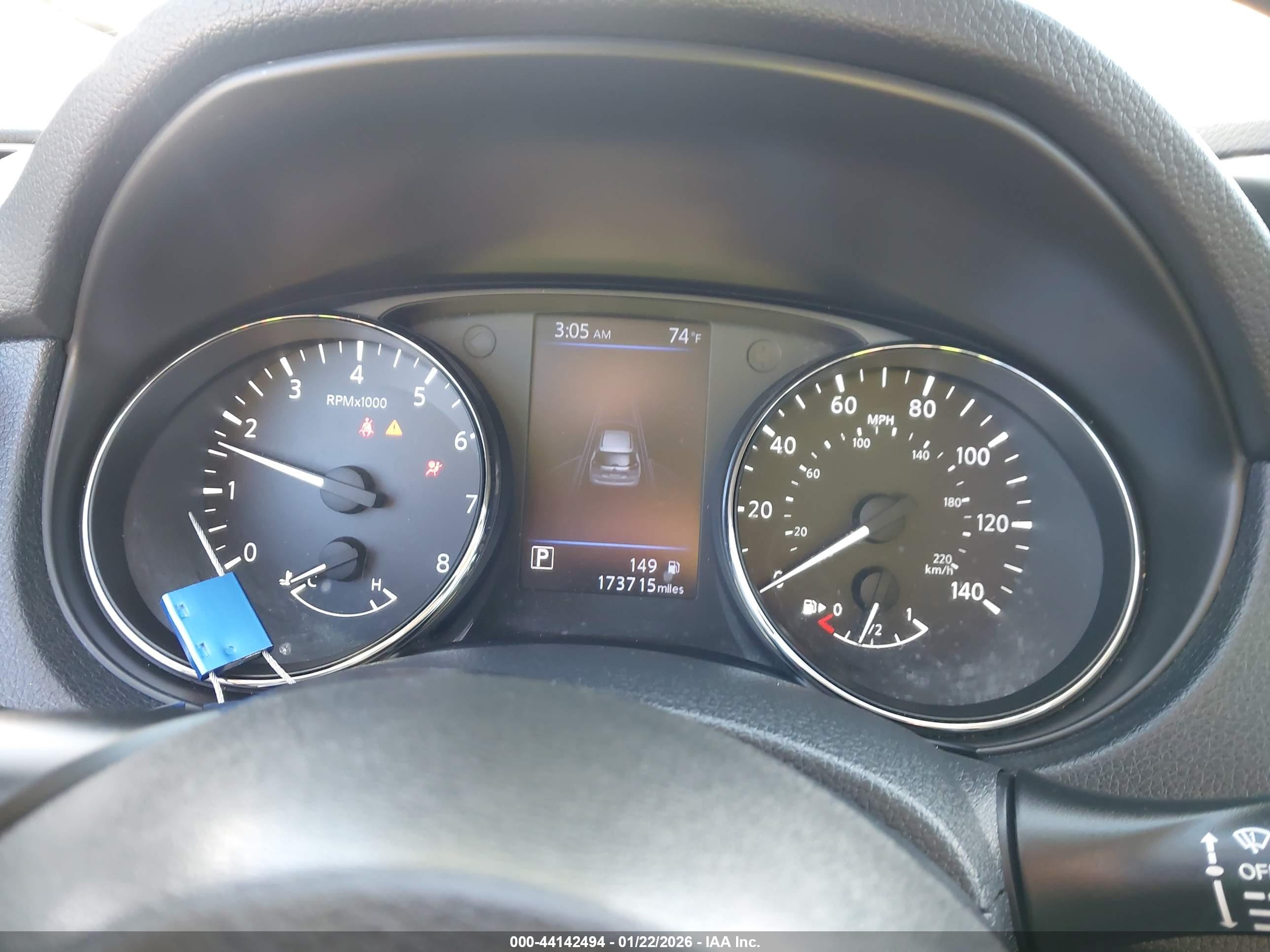 NISSAN ROGUE image 7