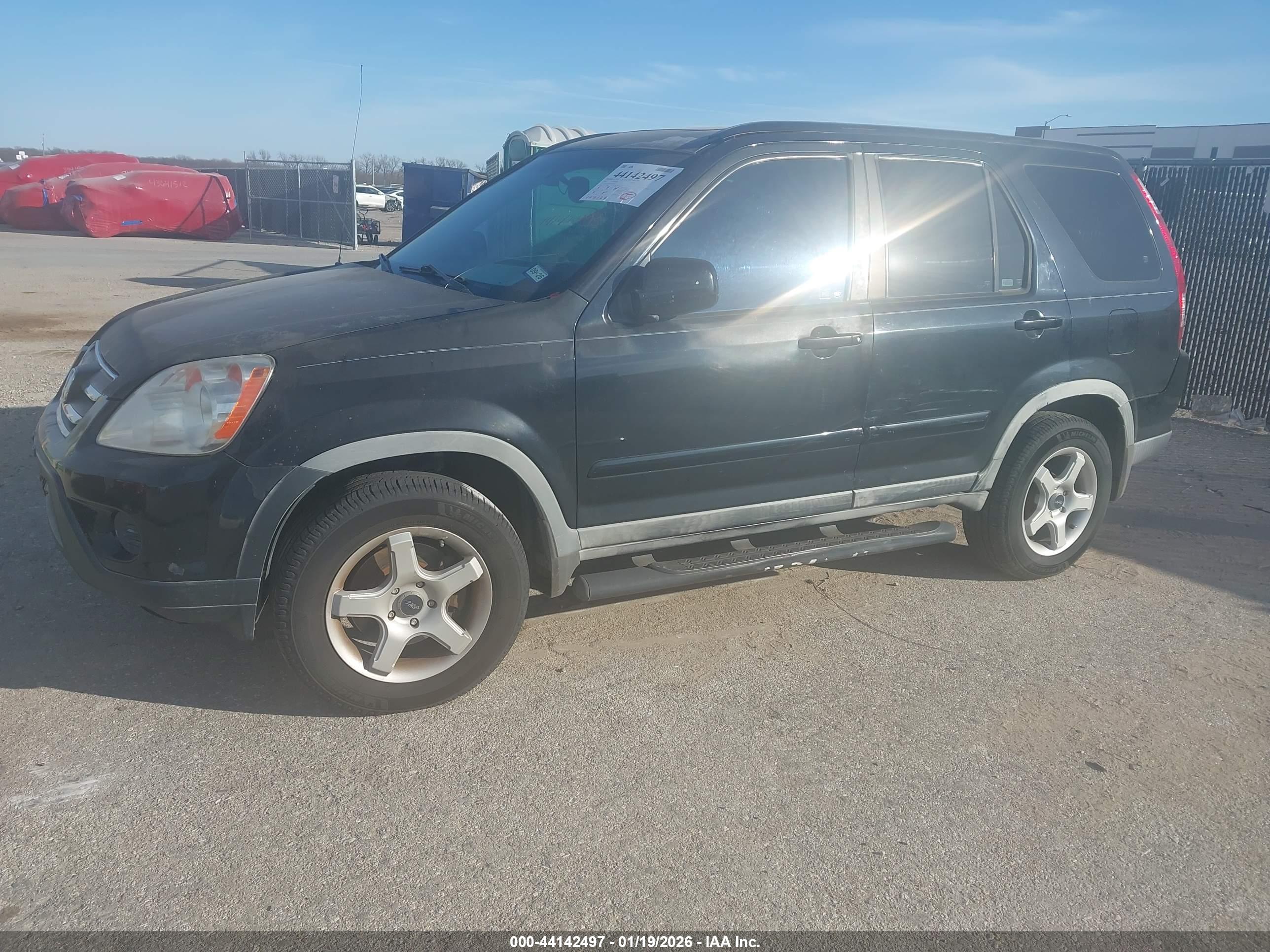 HONDA CR-V image 2