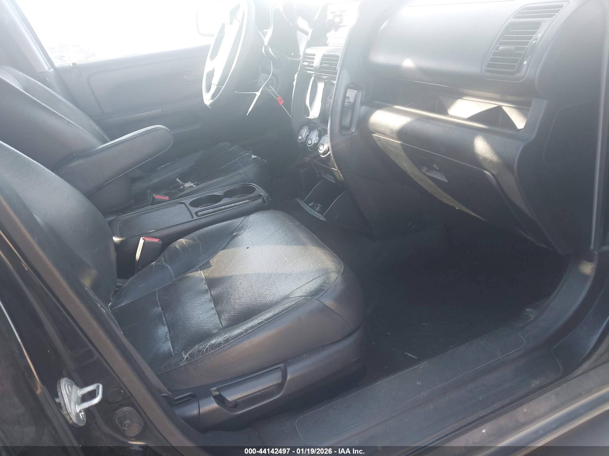 HONDA CR-V image 5