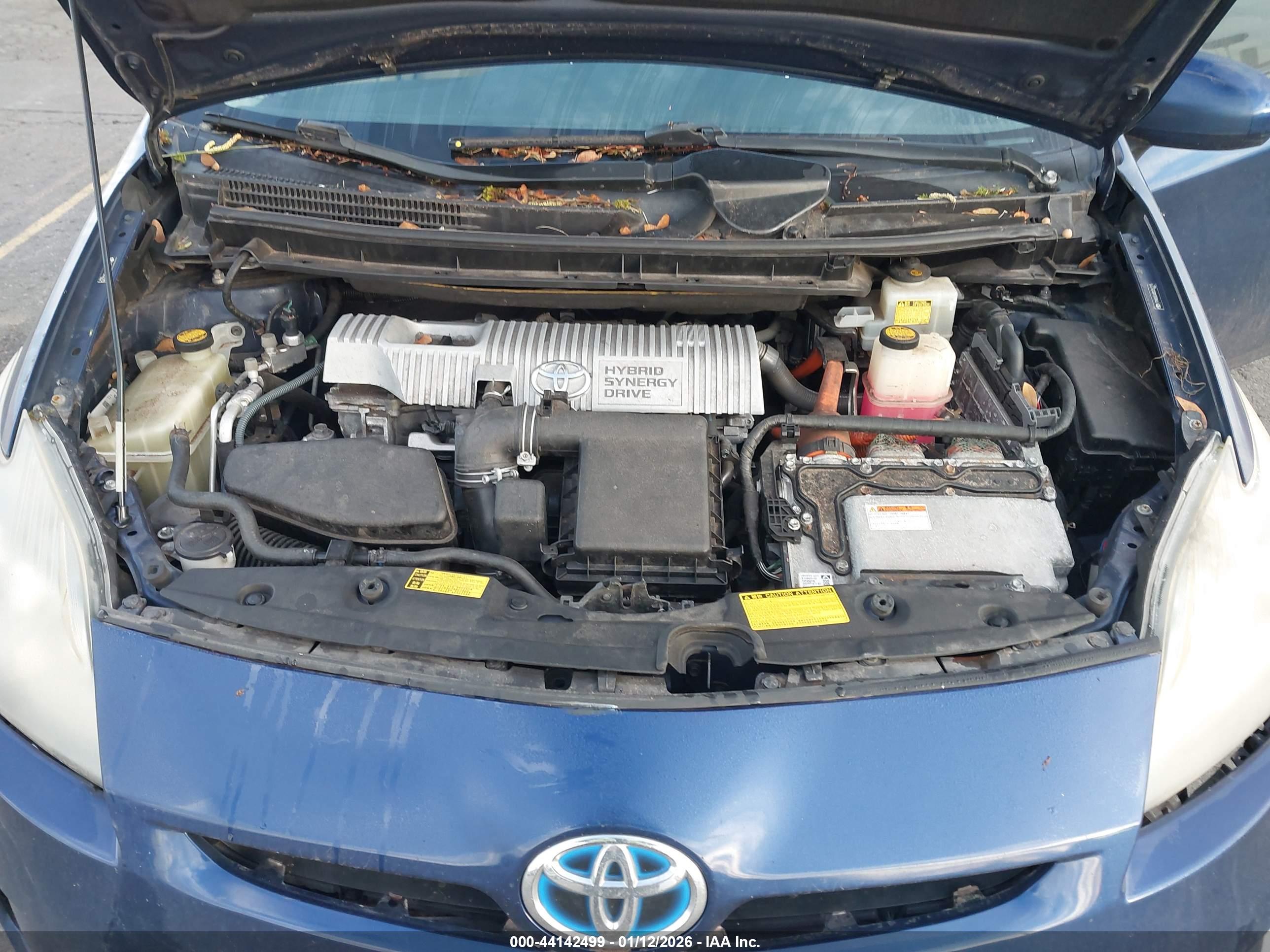 TOYOTA PRIUS image 10