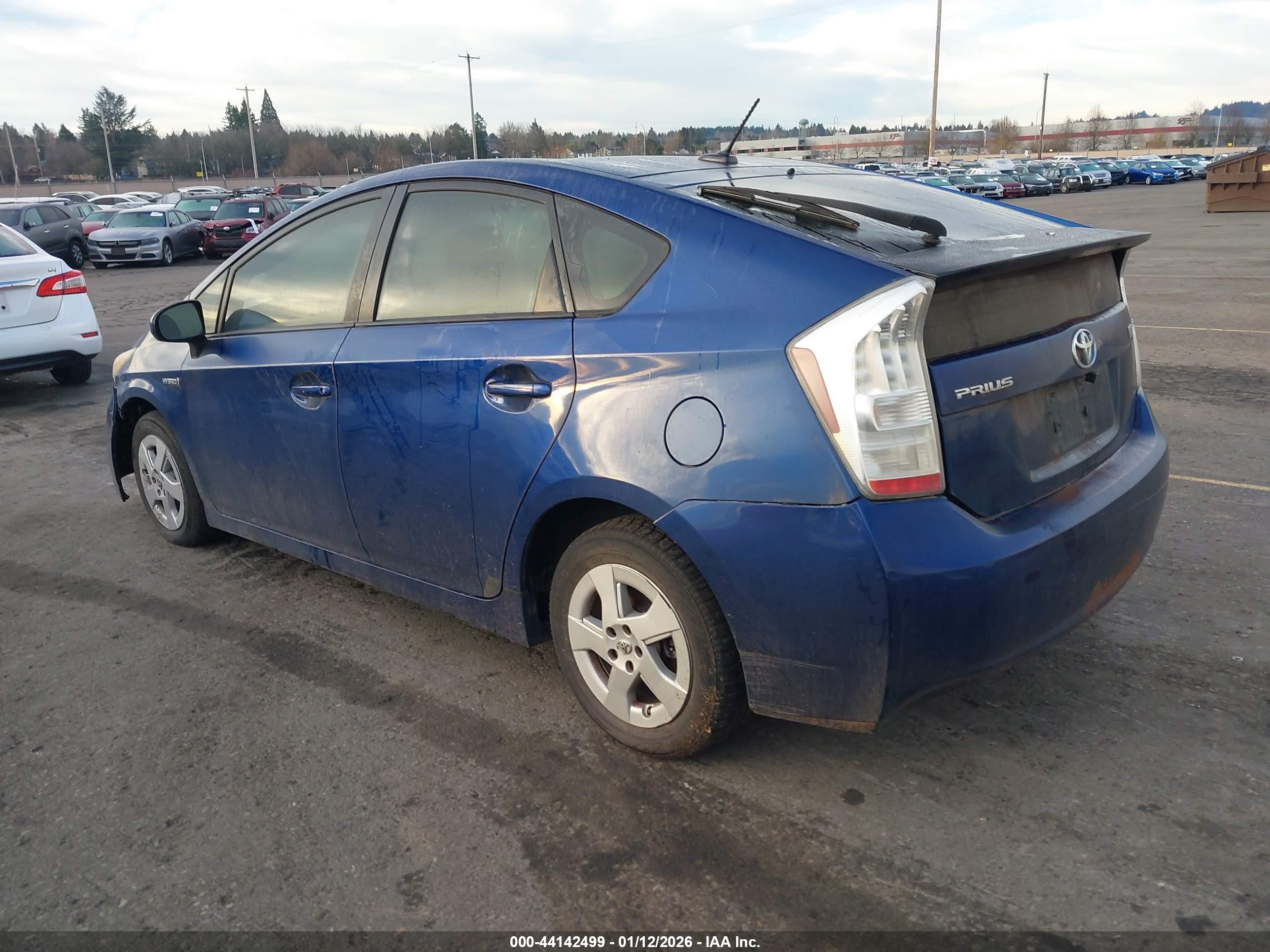 TOYOTA PRIUS image 3