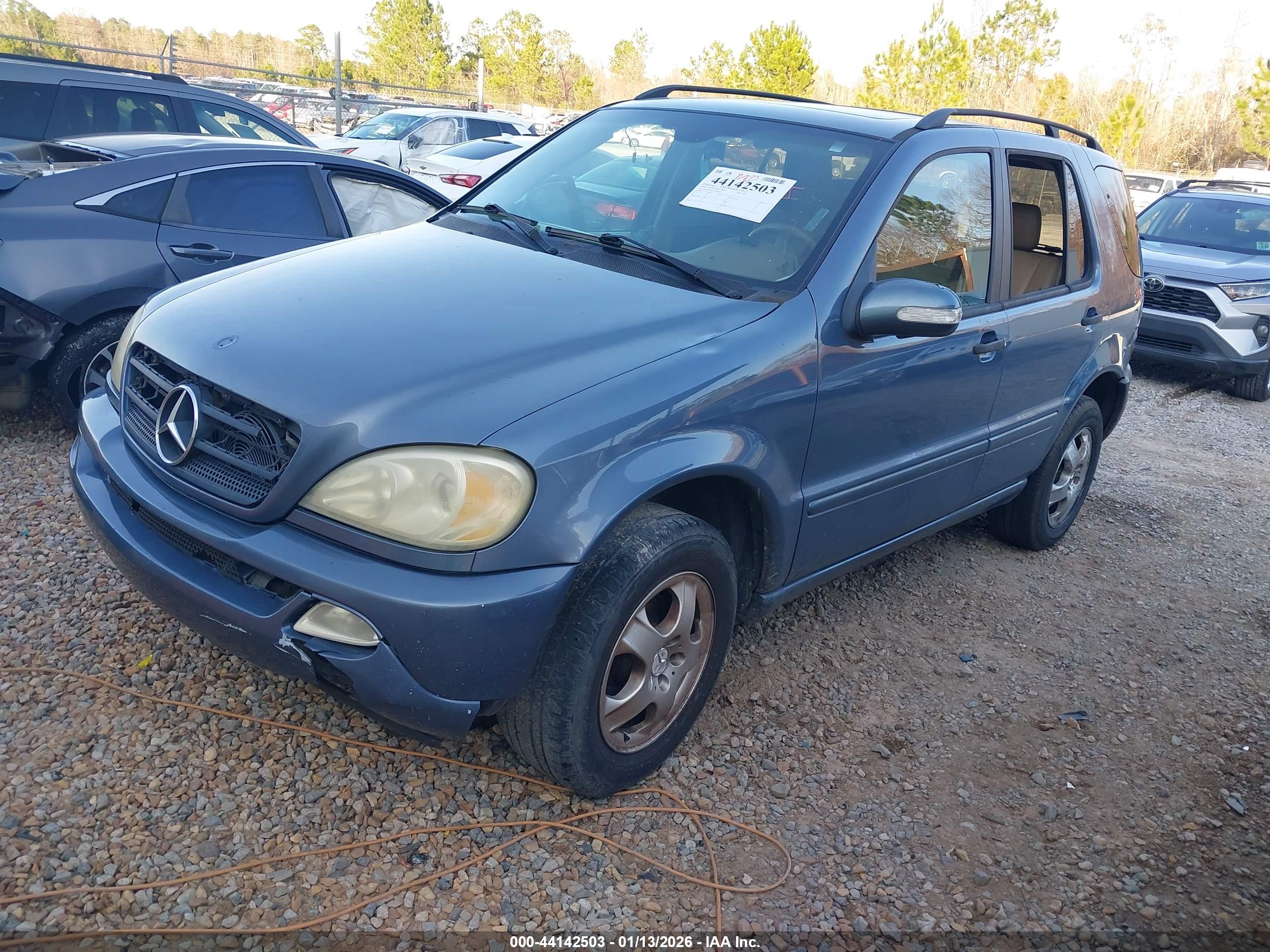 MERCEDES-BENZ ML image 2