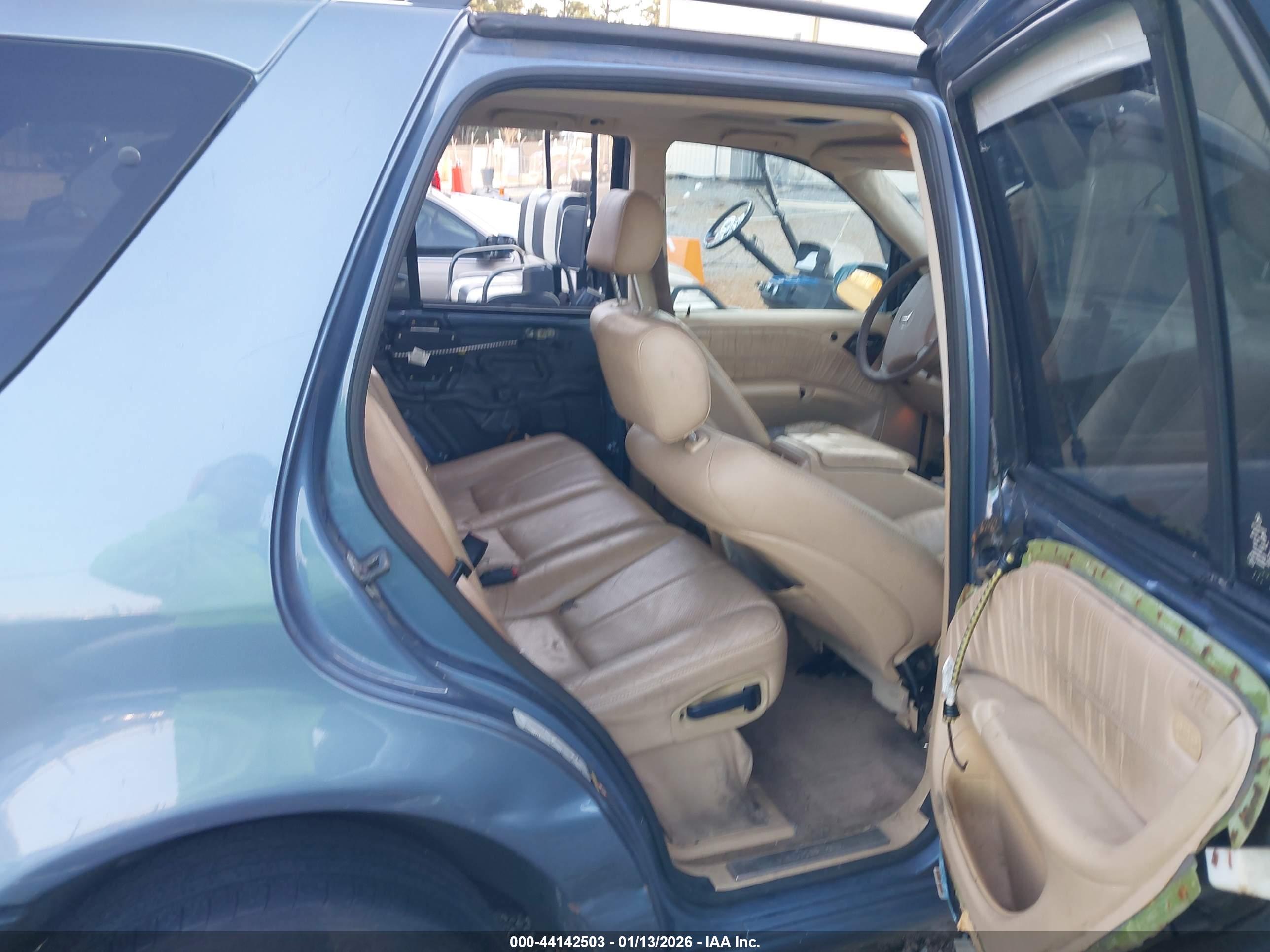 MERCEDES-BENZ ML image 8