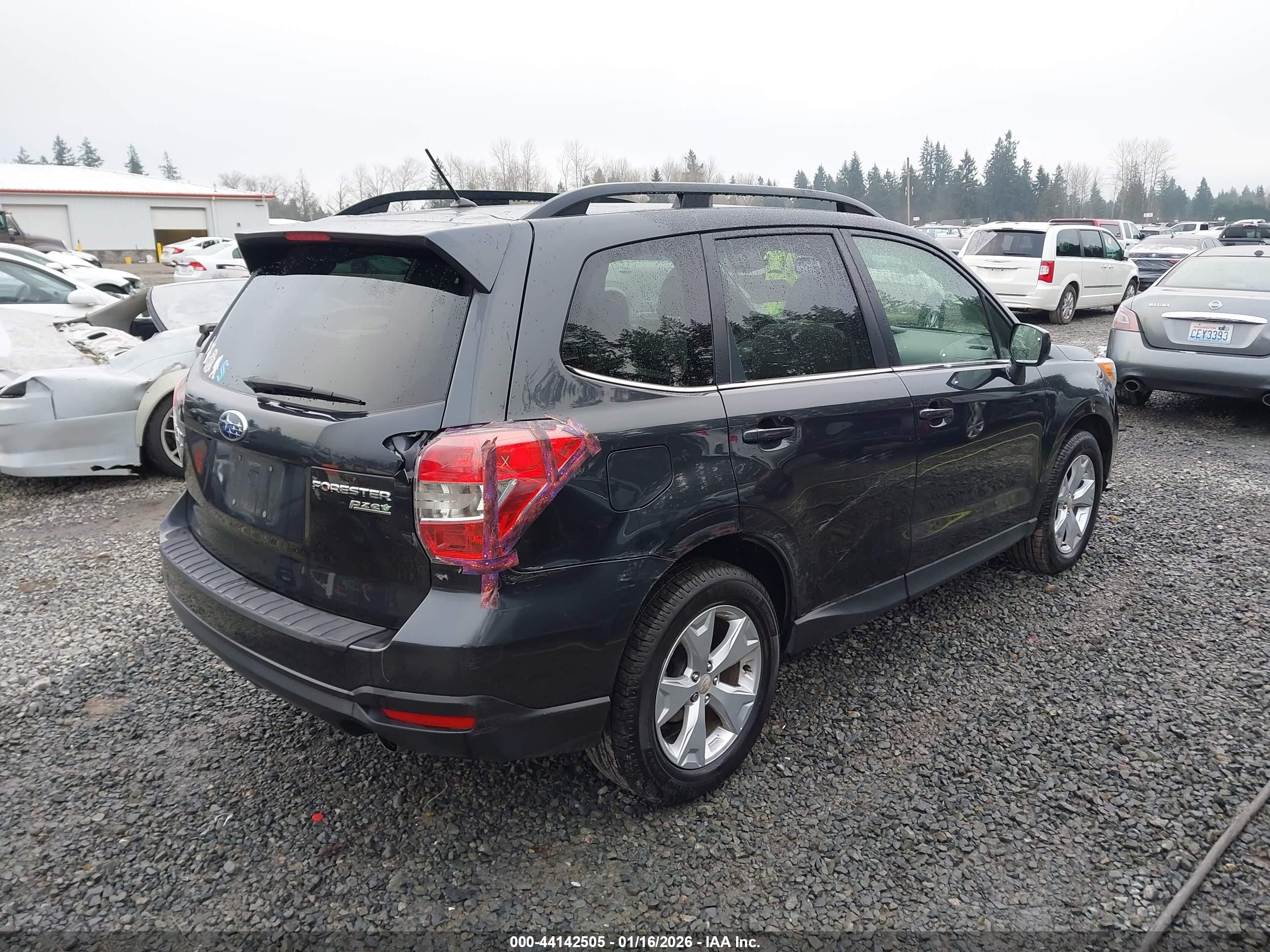 SUBARU FORESTER image 4