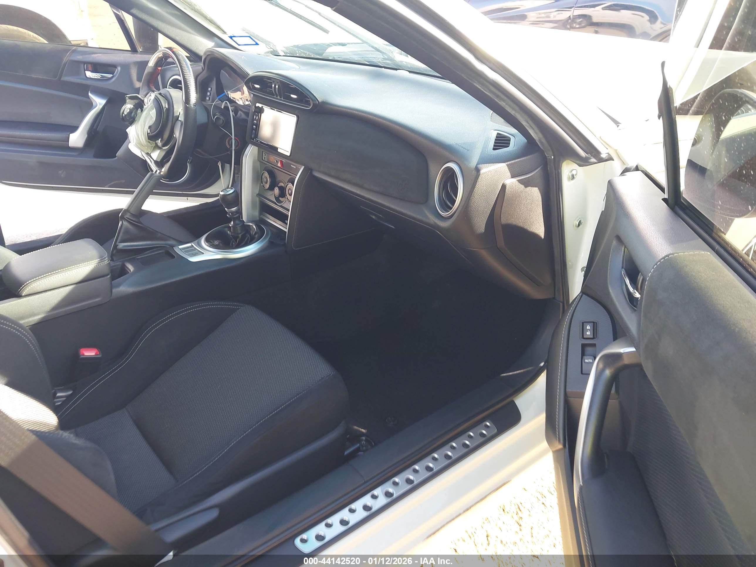 TOYOTA 86 image 5