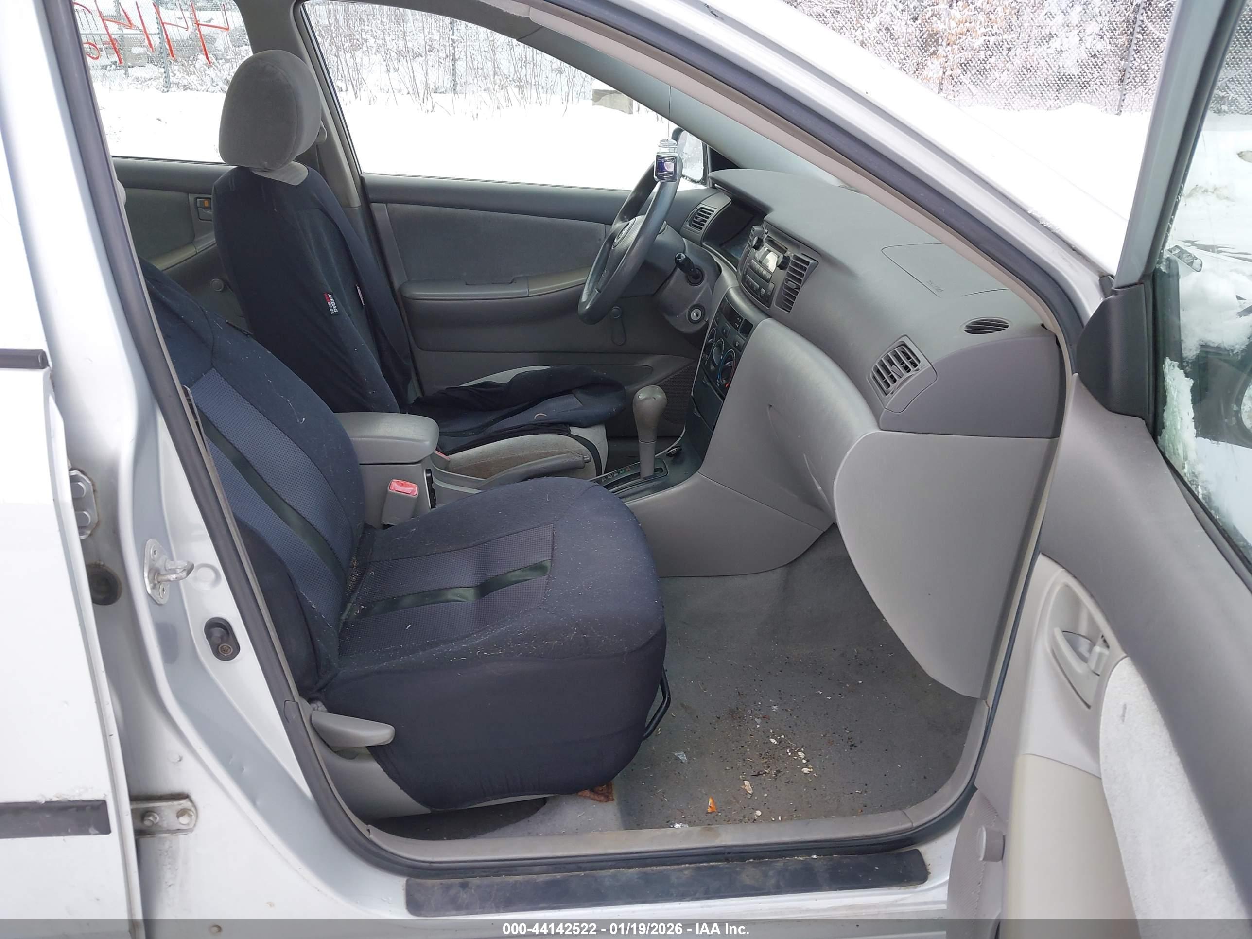 TOYOTA COROLLA image 5
