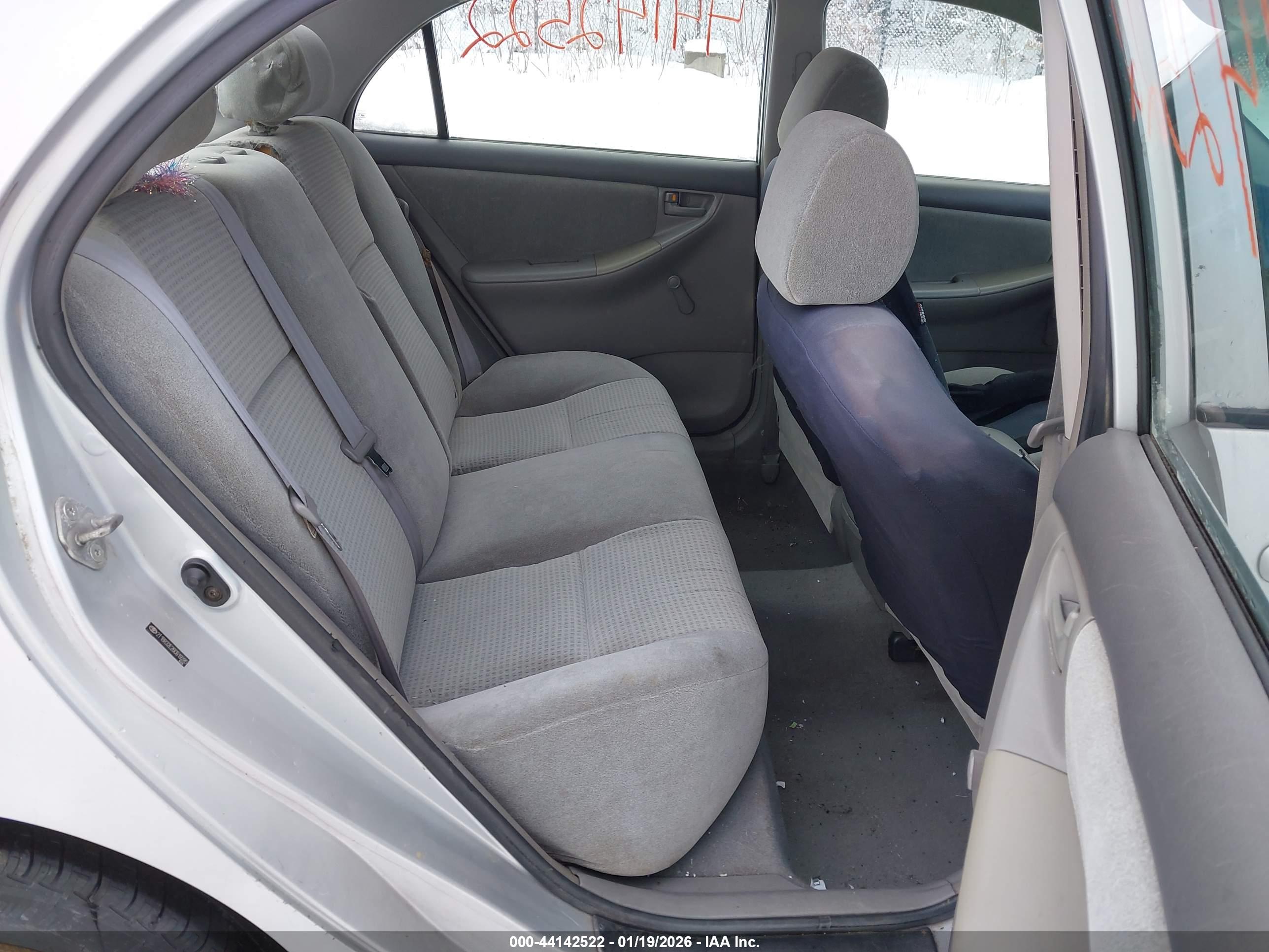 TOYOTA COROLLA image 8