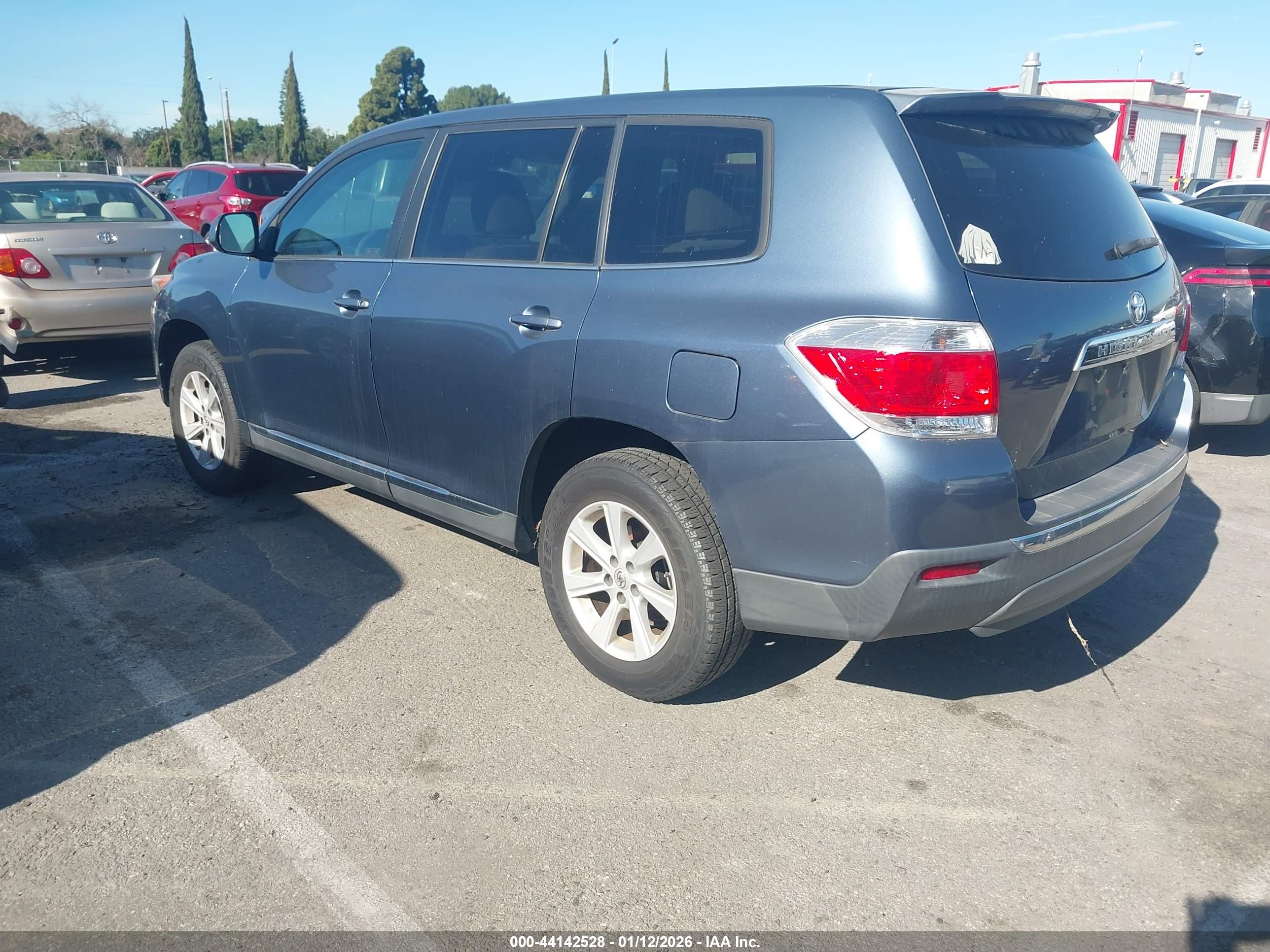 TOYOTA HIGHLANDER image 3