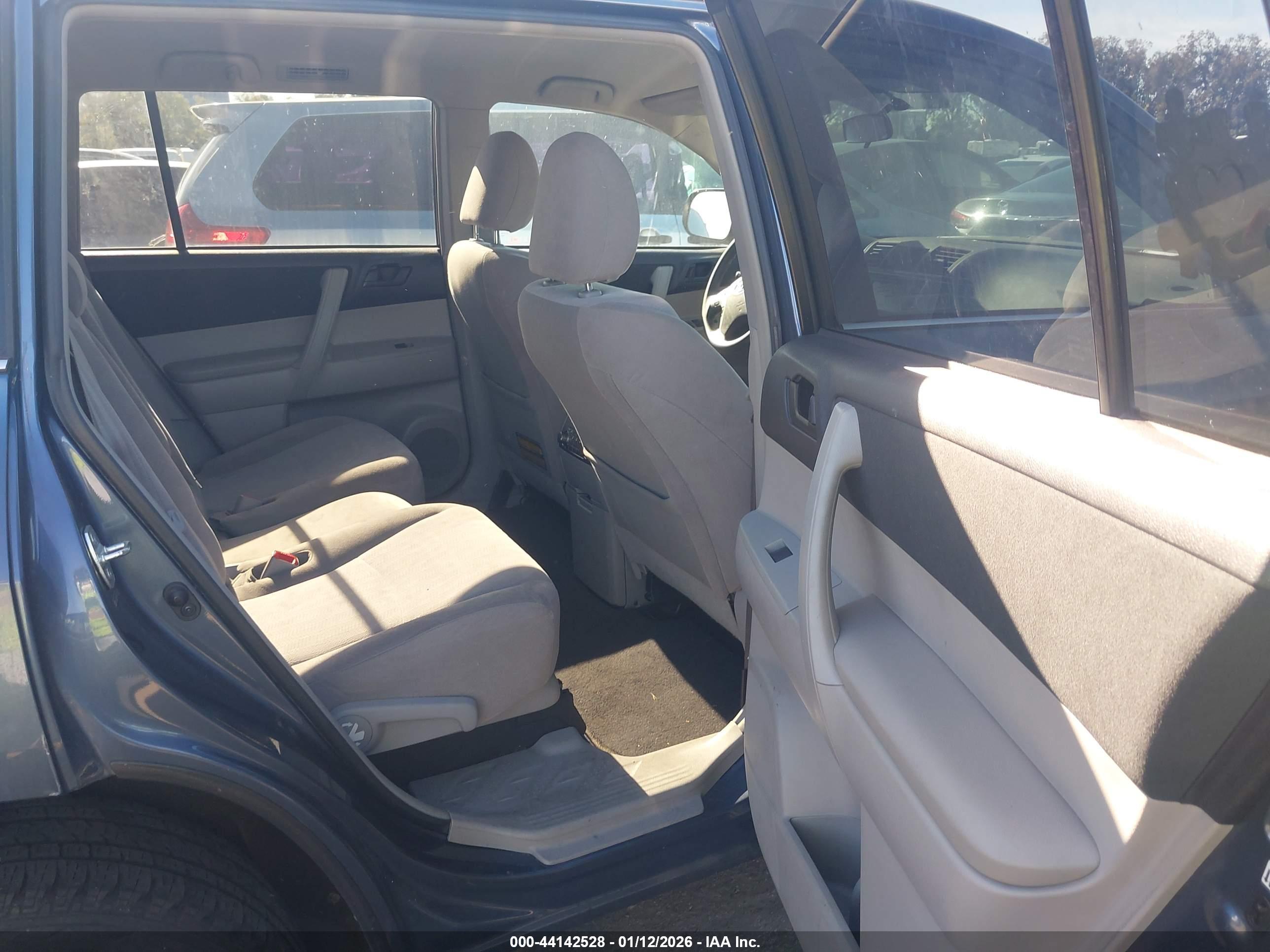 TOYOTA HIGHLANDER image 8