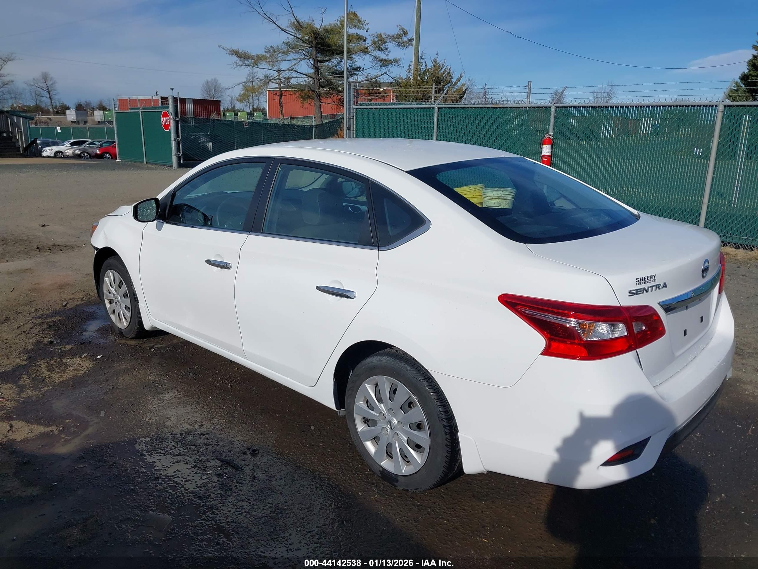 NISSAN SENTRA image 3
