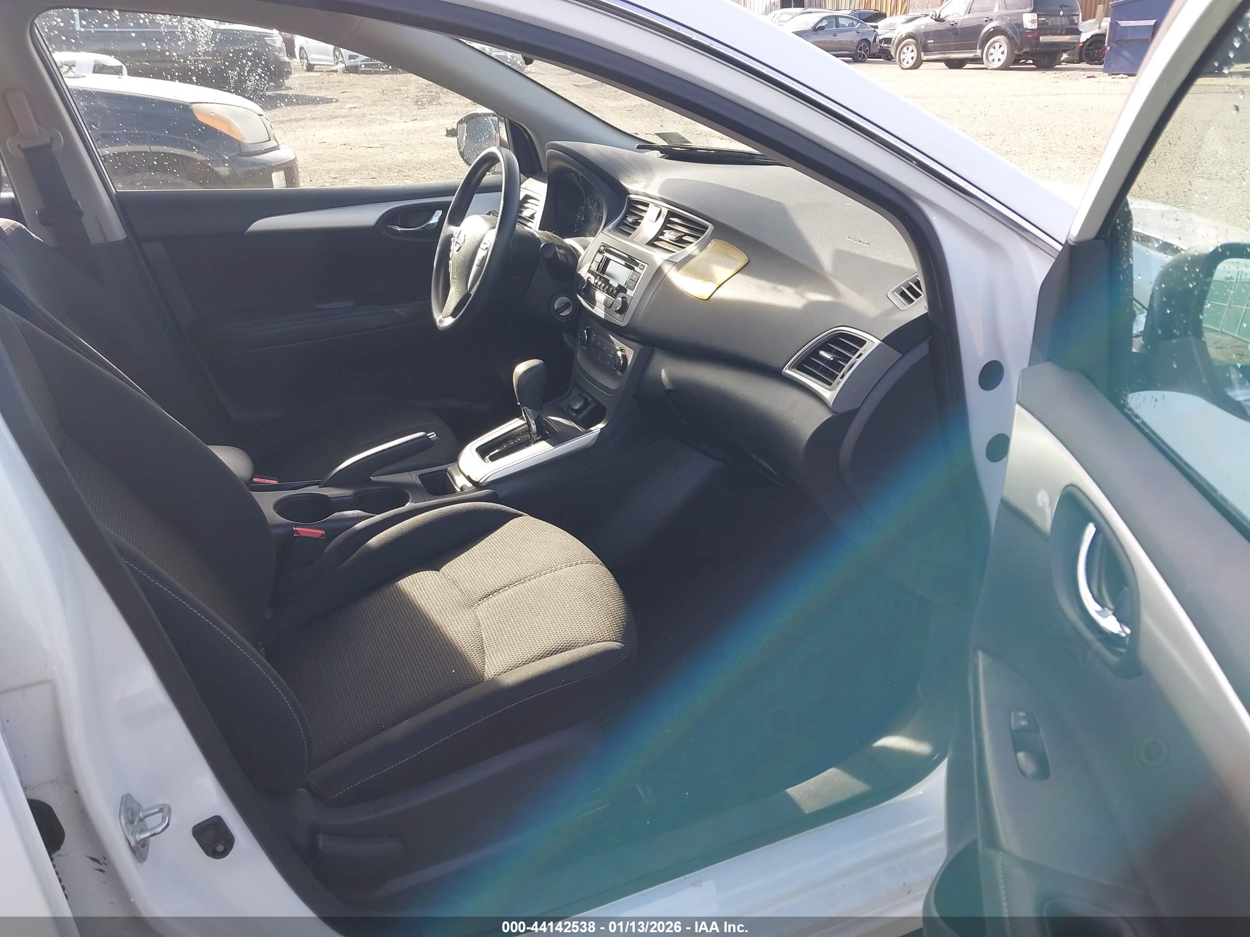 NISSAN SENTRA image 5